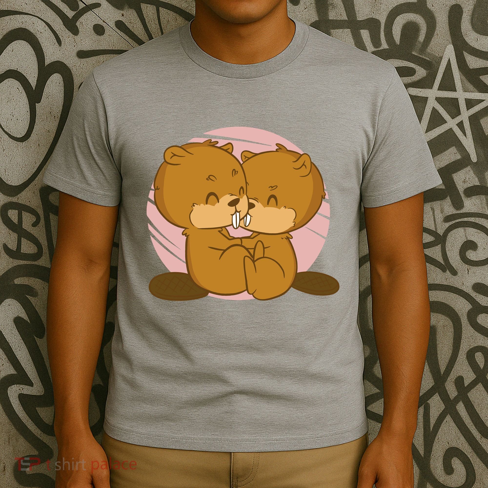 Beavers Kissing Cute Gift T-Shirt