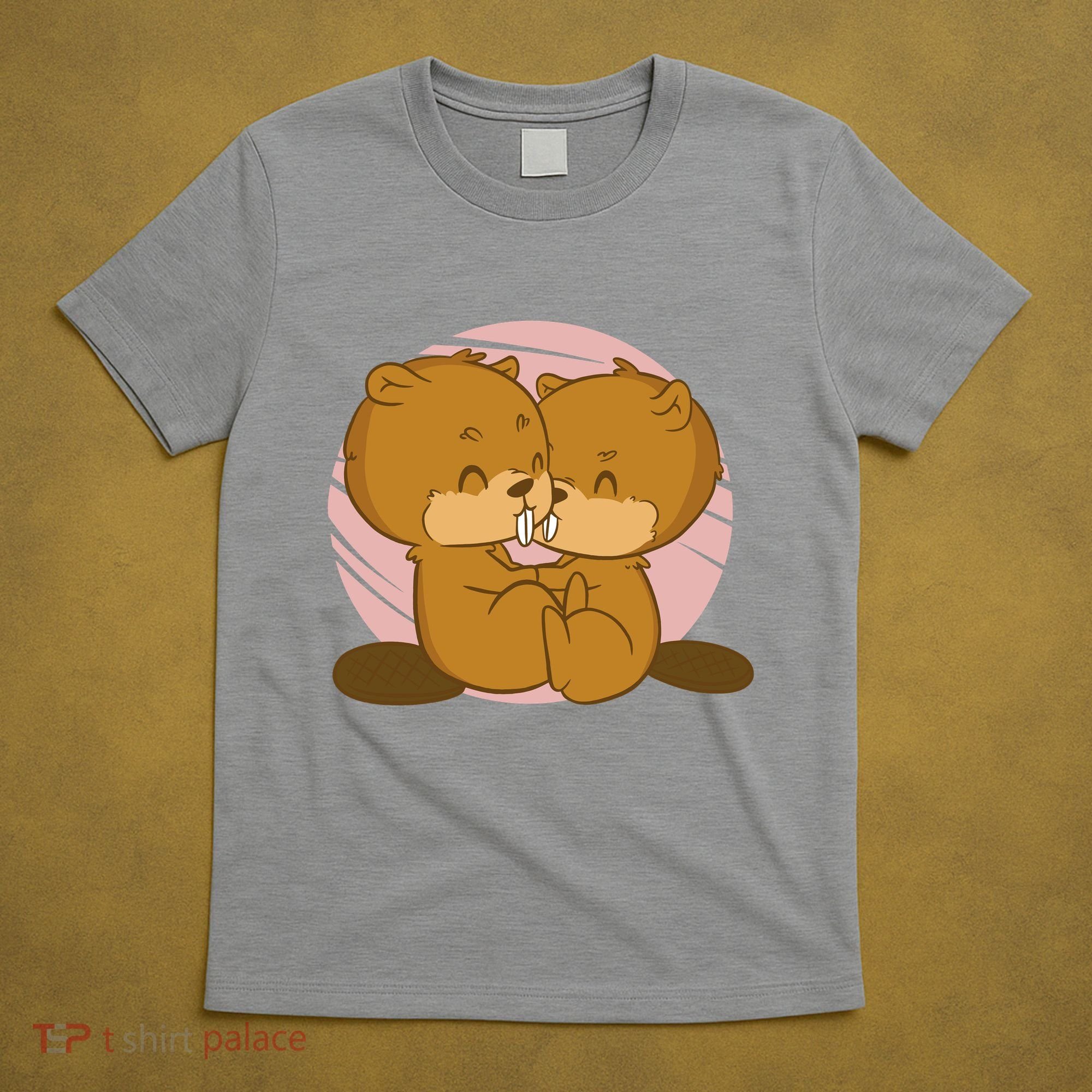 Beavers Kissing Cute Gift T-Shirt