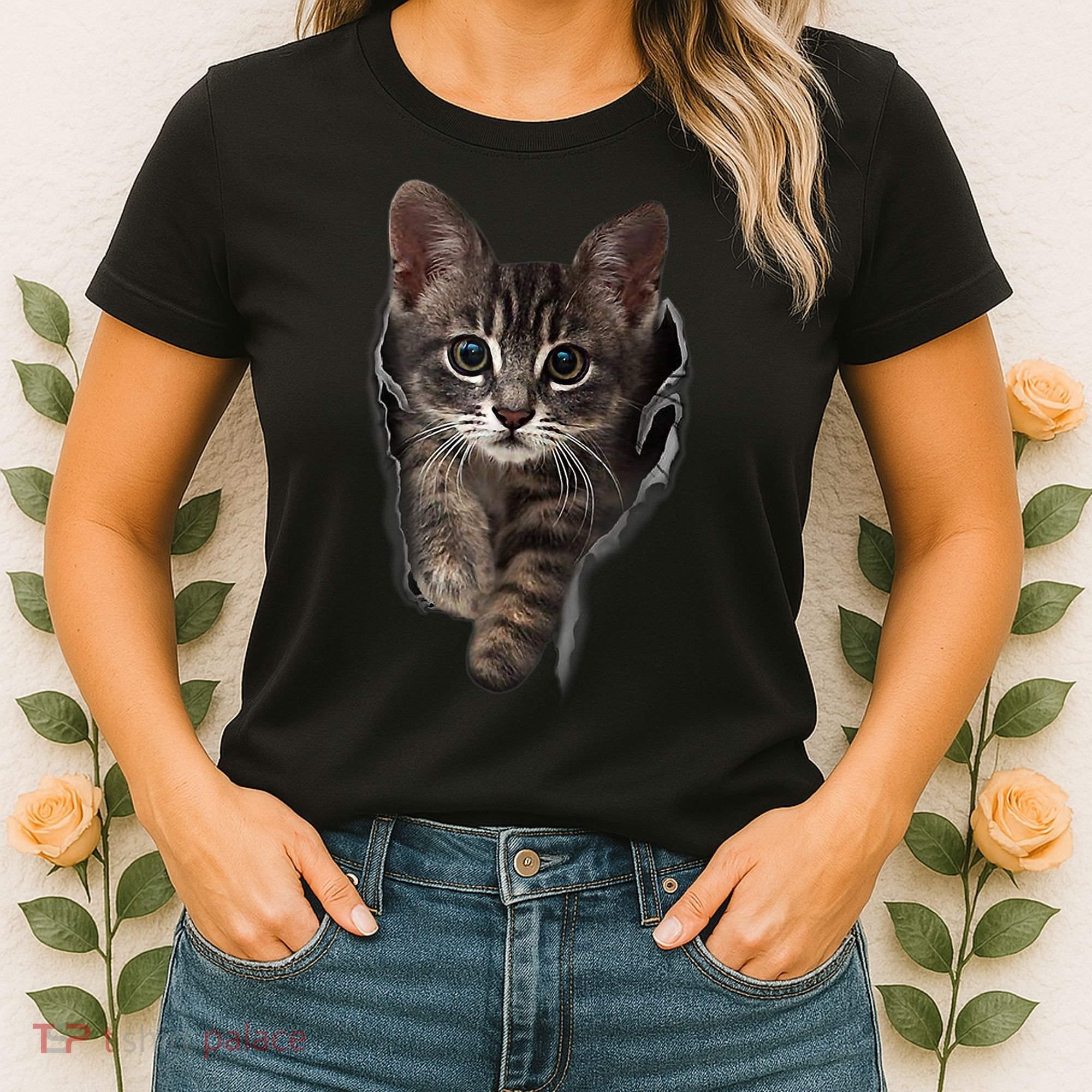 Brown Kitten Staring Cute TShirt Cats Gift Women's T-Shirt
