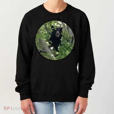 Black Bear Wilderness Women's Sweatshirt