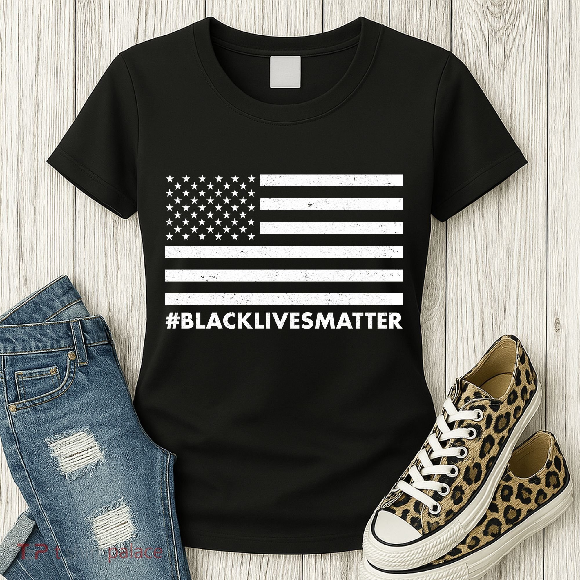 #BlackLivesMatter USA Flag Women's T-Shirt