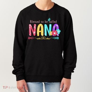 Blessed To Be Called Nana Cute Floral  Women's Sweatshirt