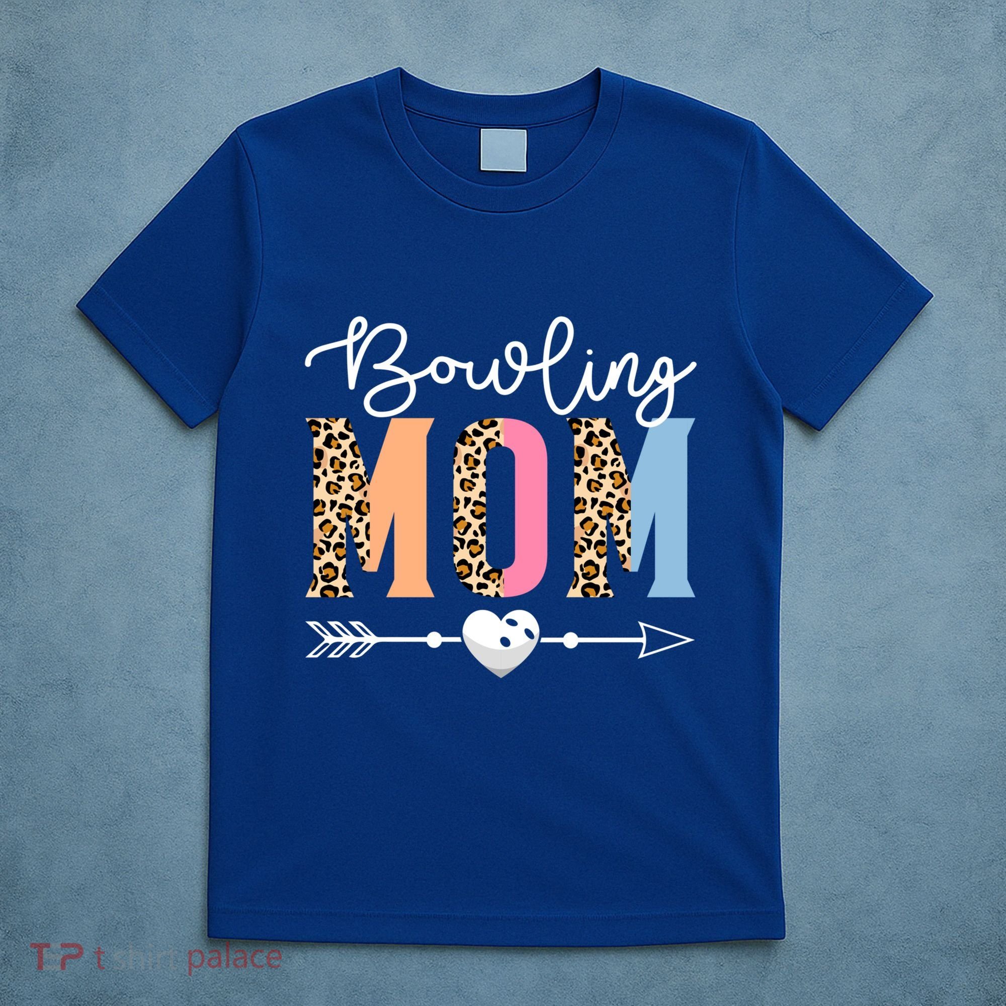 Bowling Mom Cute Bowling Game Mother's Day Leopard Gift T-Shirt