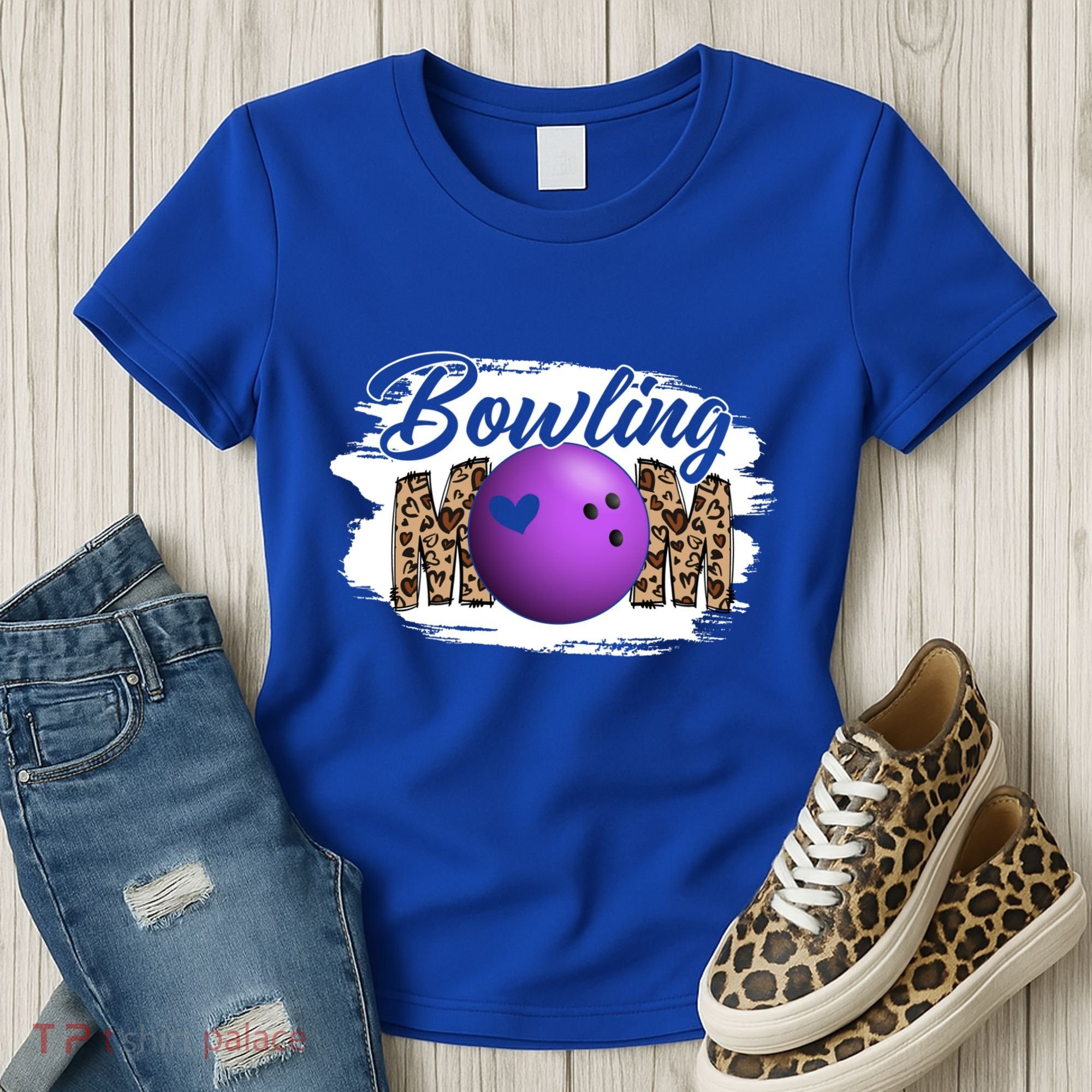 Bowling Mom Game Day Outfit Funny Mother's Day For Mom Gift Women's T-Shirt