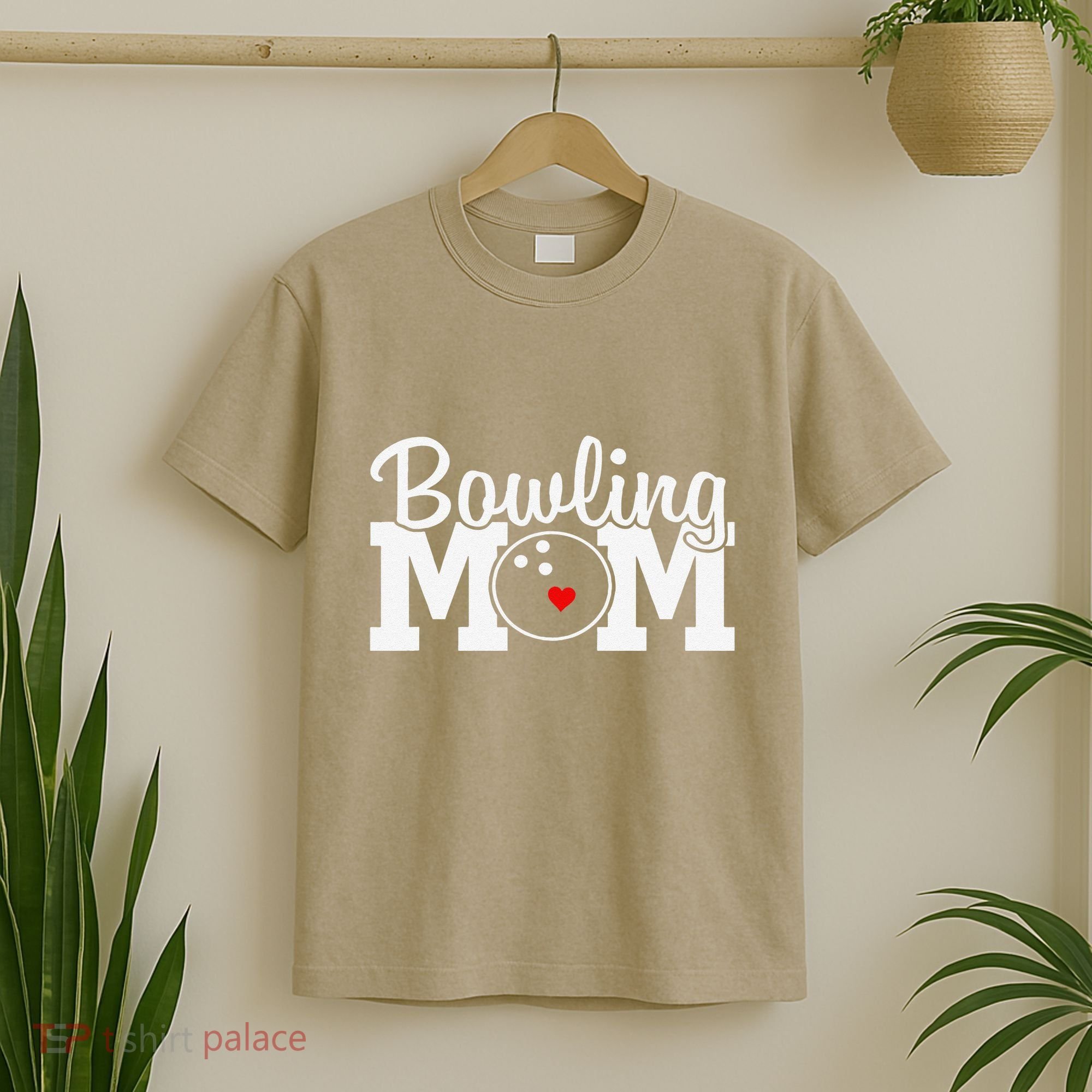 Bowling Mom Mothers Day Birthday Party For Women's Players T-Shirt