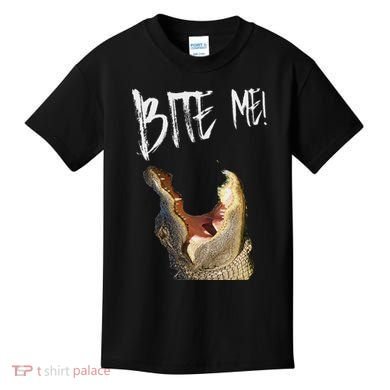 Bite Me! Printed Alligator Vintage Kids T-Shirt