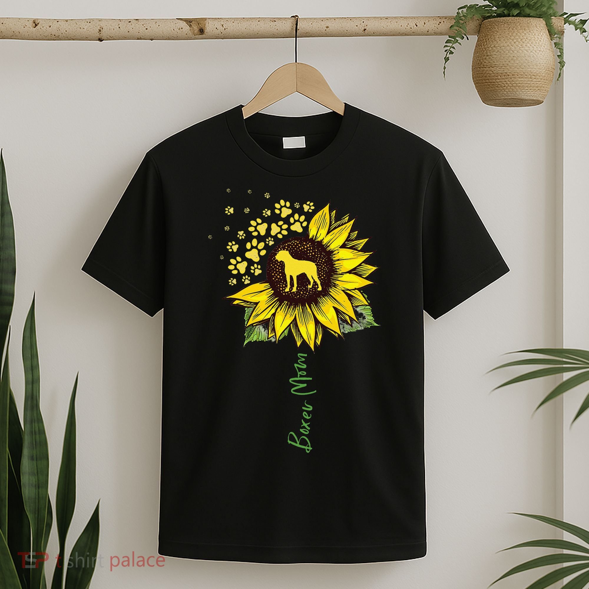 Boxer Mom Sunflower Boxer Dog Gifts Dog Mom Mama T-Shirt