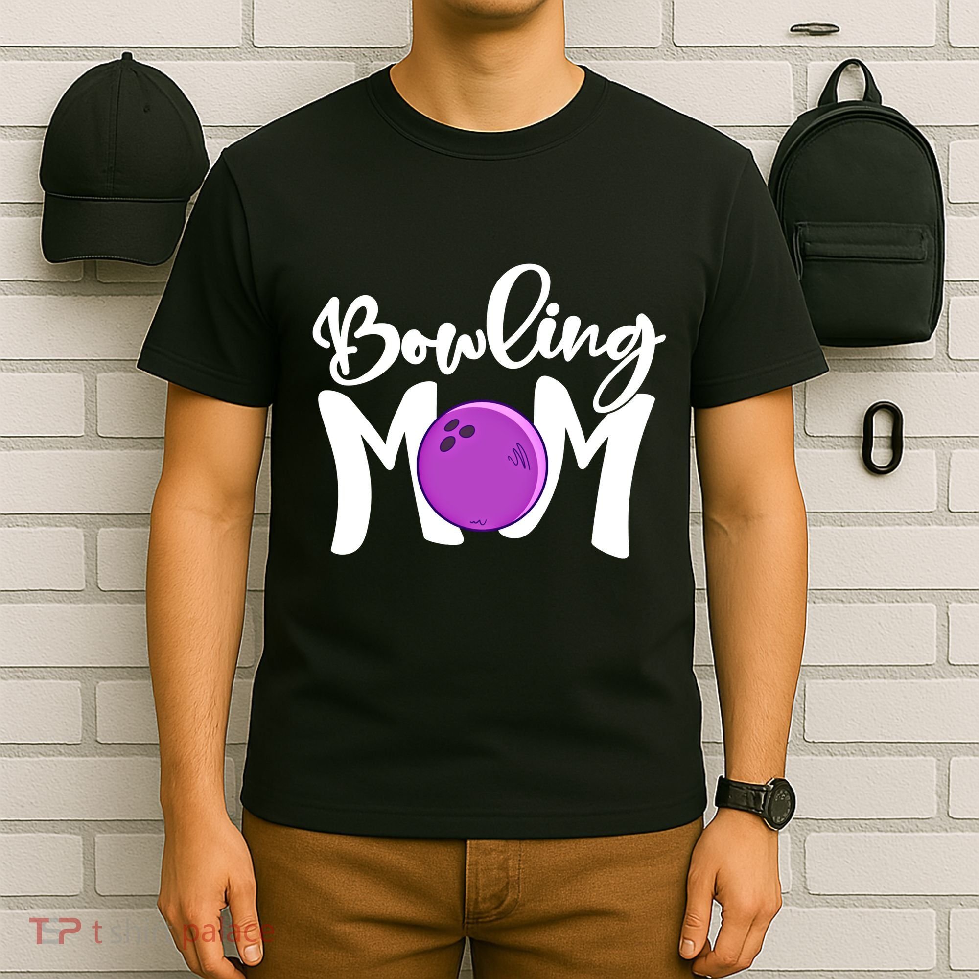 Bowling Mom Vintage Mama Bowling Mothers Day Bowling Mom Funny Gift T-Shirt