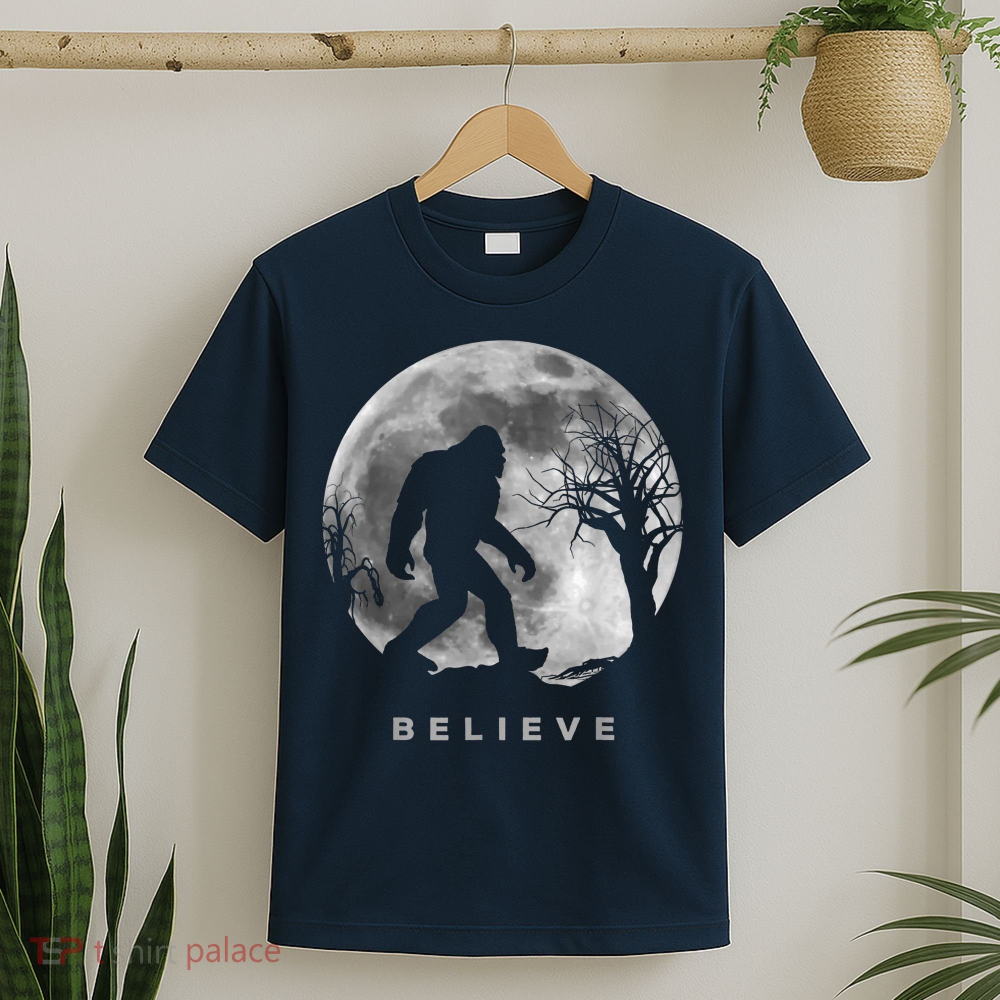 Bigfoot Night Full Moon I Believe Sasquatch T-Shirt