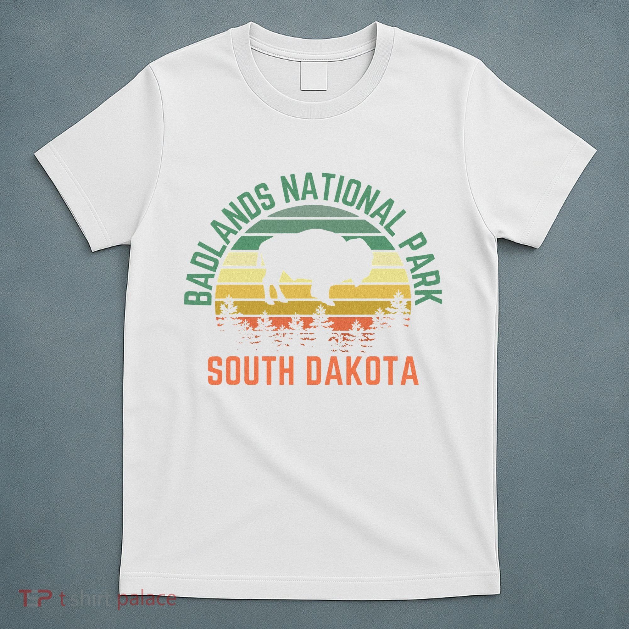 Badlands National Park South Dakota Buffalo Retro Sunset T-Shirt