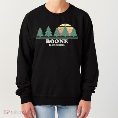 Boone Nc Vintage Throwback Retro 70s Design Women's Sweatshirt