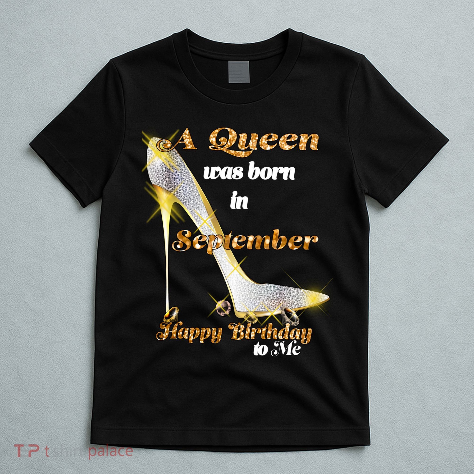 Born In August Birthday Queen T-Shirt