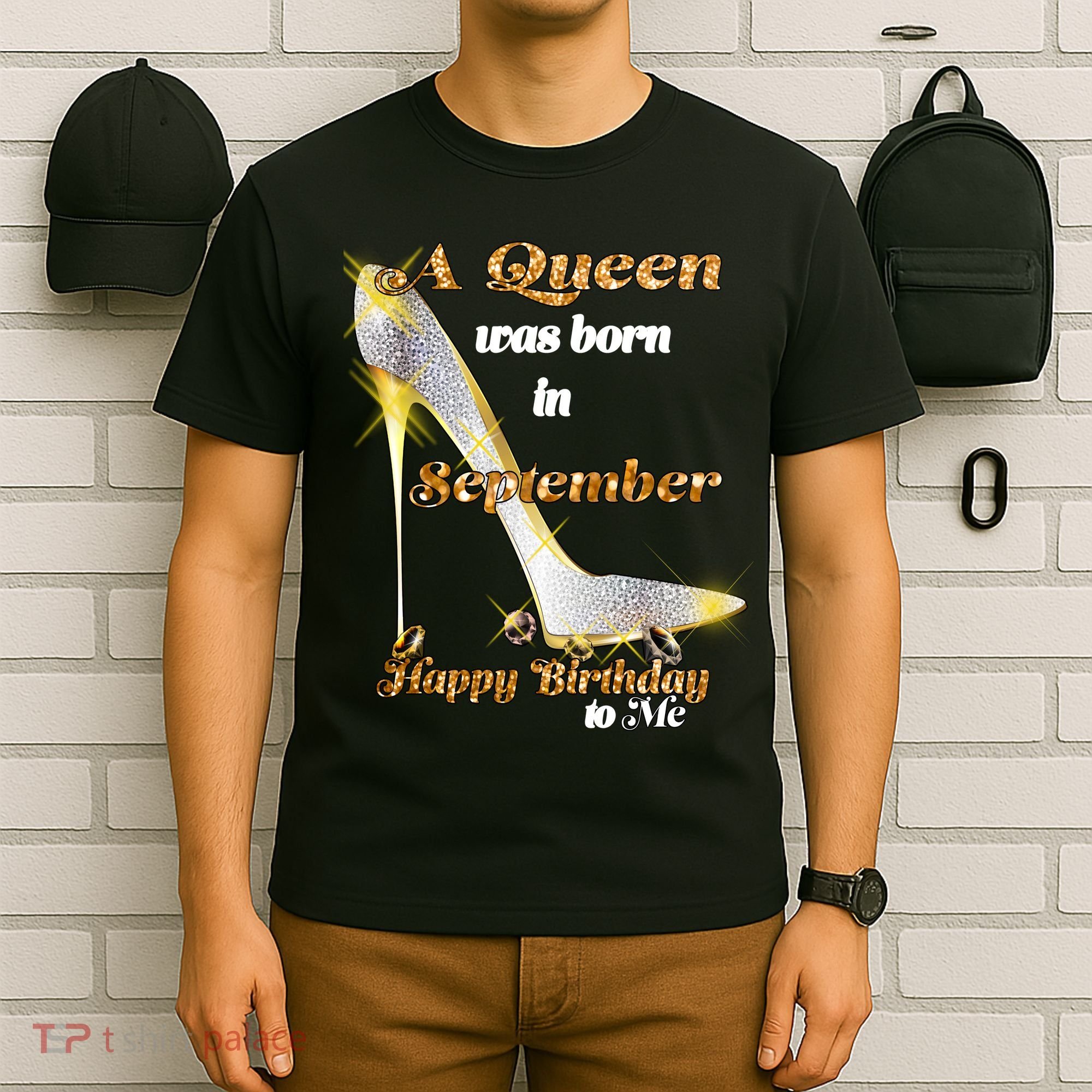 Born In August Birthday Queen T-Shirt