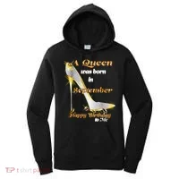 Born In August Birthday Queen Women's Hoodie thumb 0