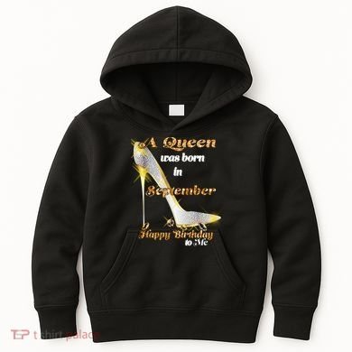 Born In August Birthday Queen Kids Hoodie