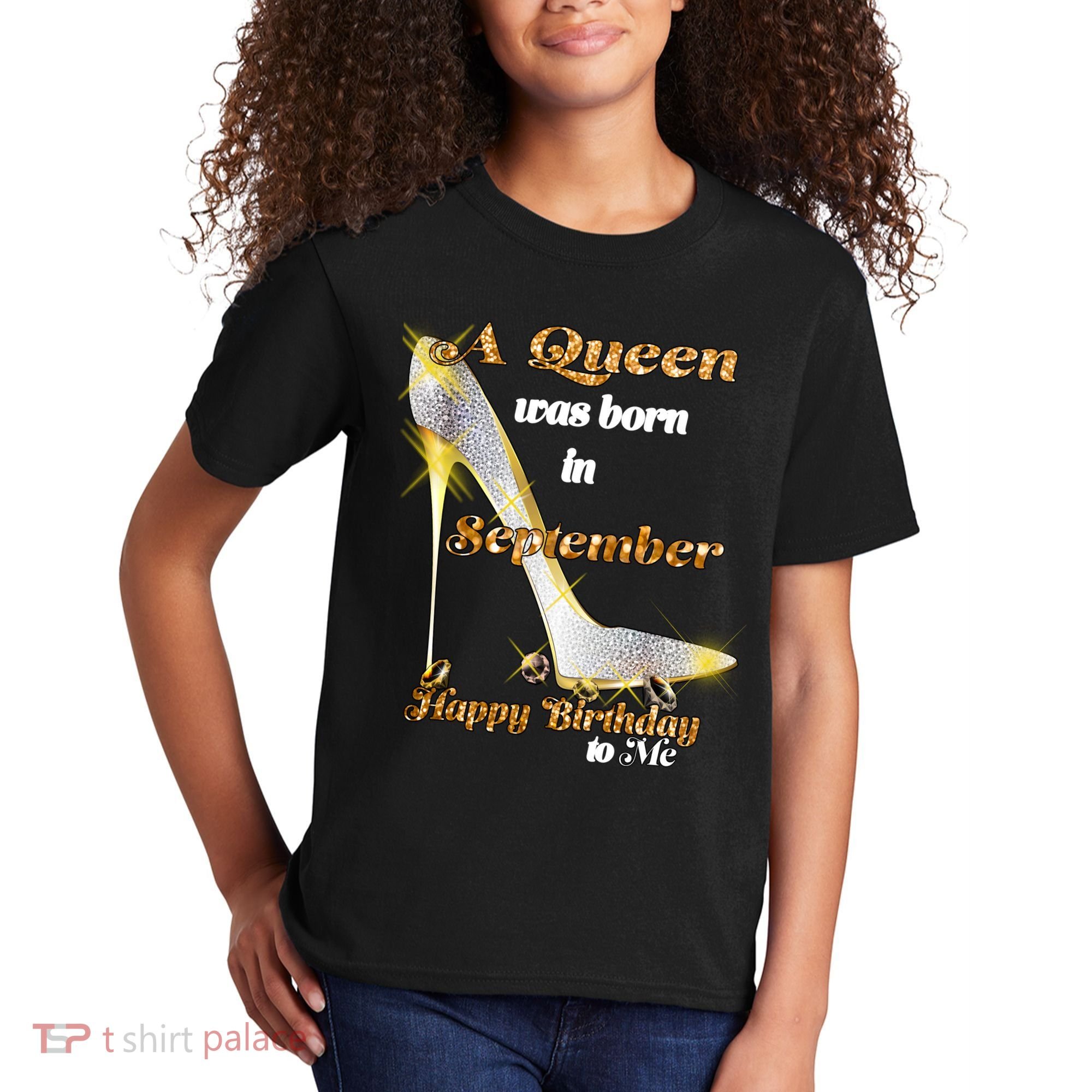 Born In August Birthday Queen Kids T-Shirt
