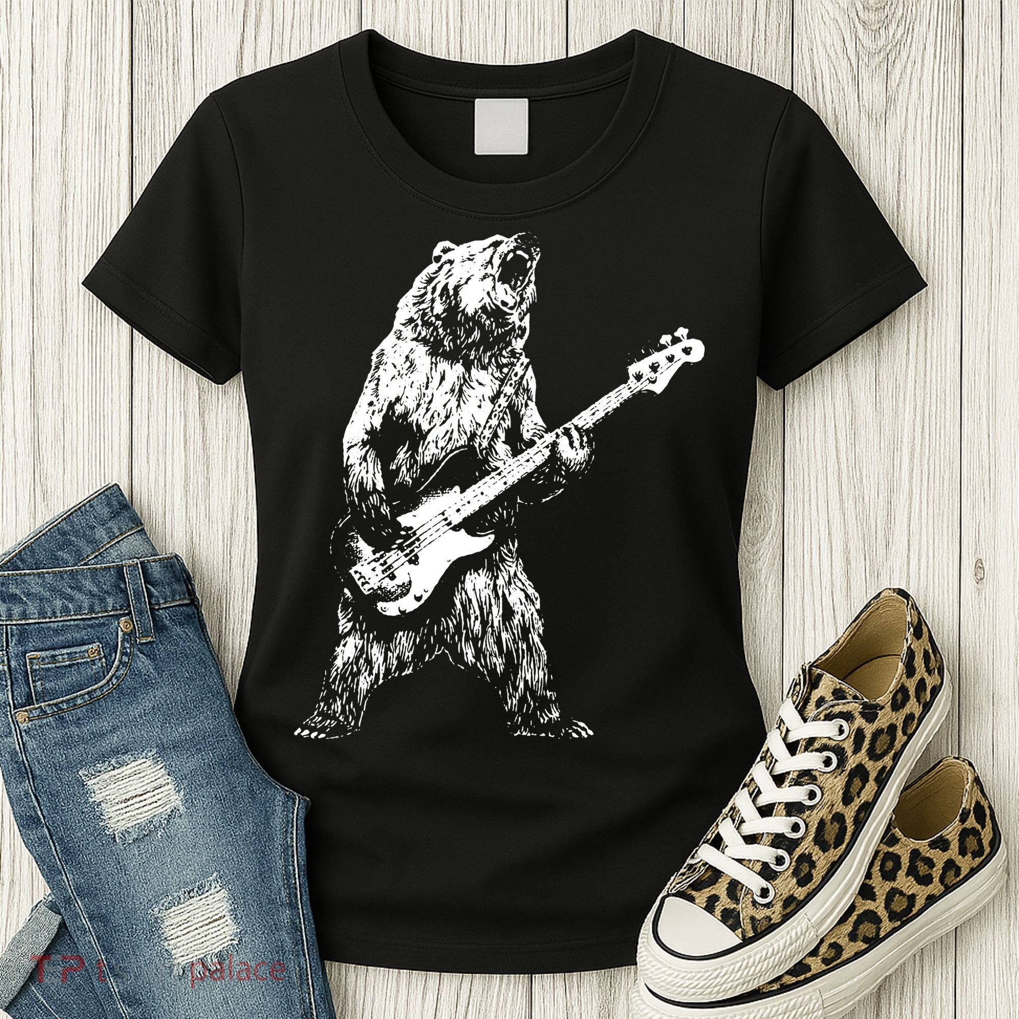 Bear Playing Bass Guitar Bear Retro Music Lovers Women's T-Shirt