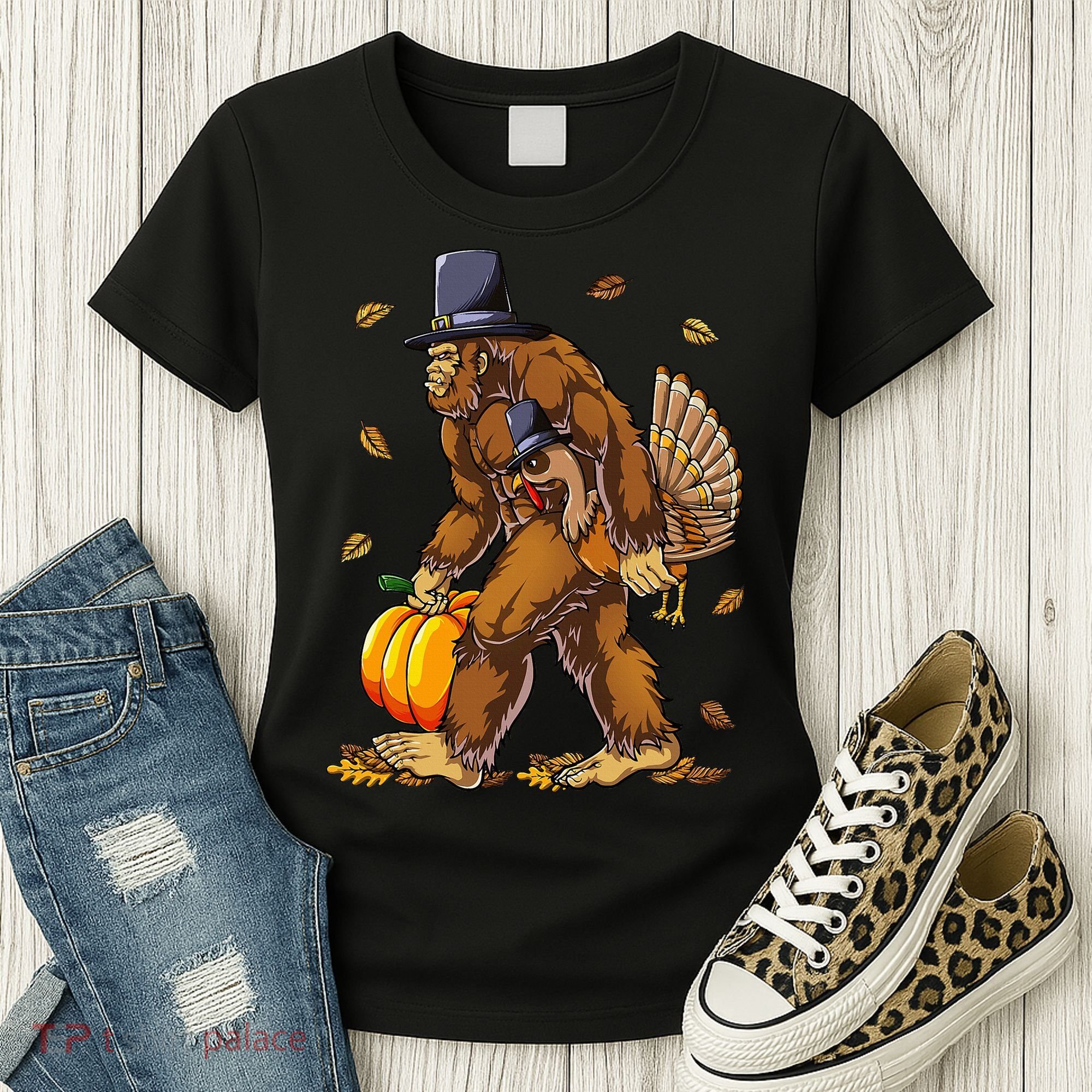Bigfoot Pilgrim Turkey Pumpkin Thanksgiving Day Women's T-Shirt