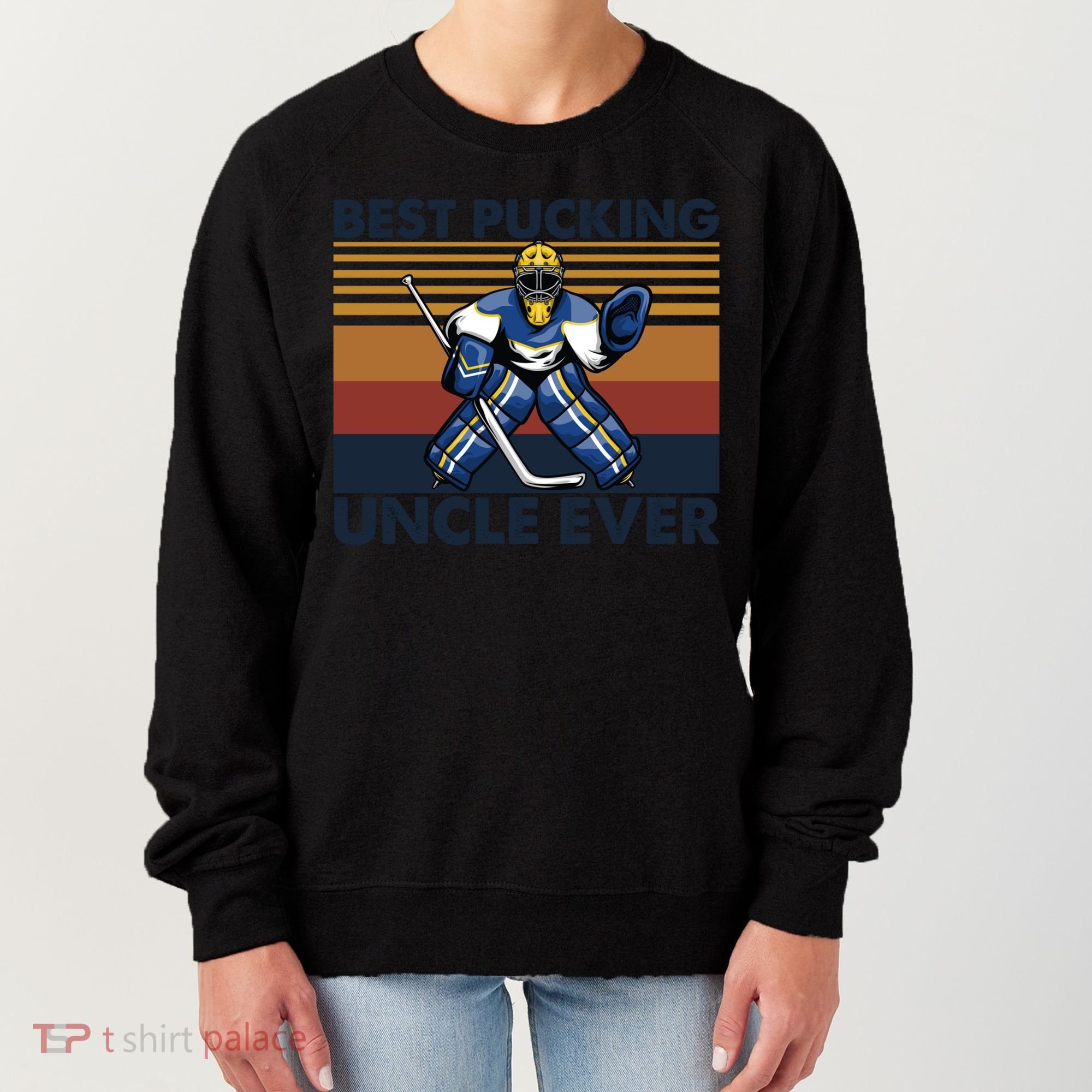 Best Pucking Uncle Ever Funny Hockey Uncle Saying Gift Women's Sweatshirt