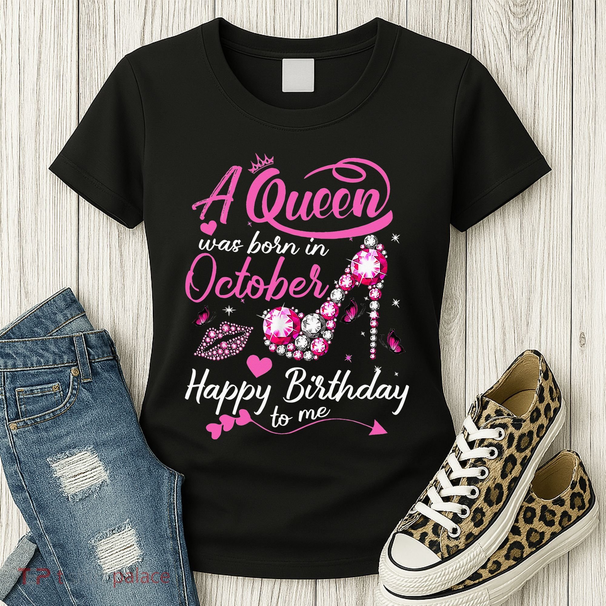 Black Queens Are Born In October Women Birthday Gift Women's T-Shirt