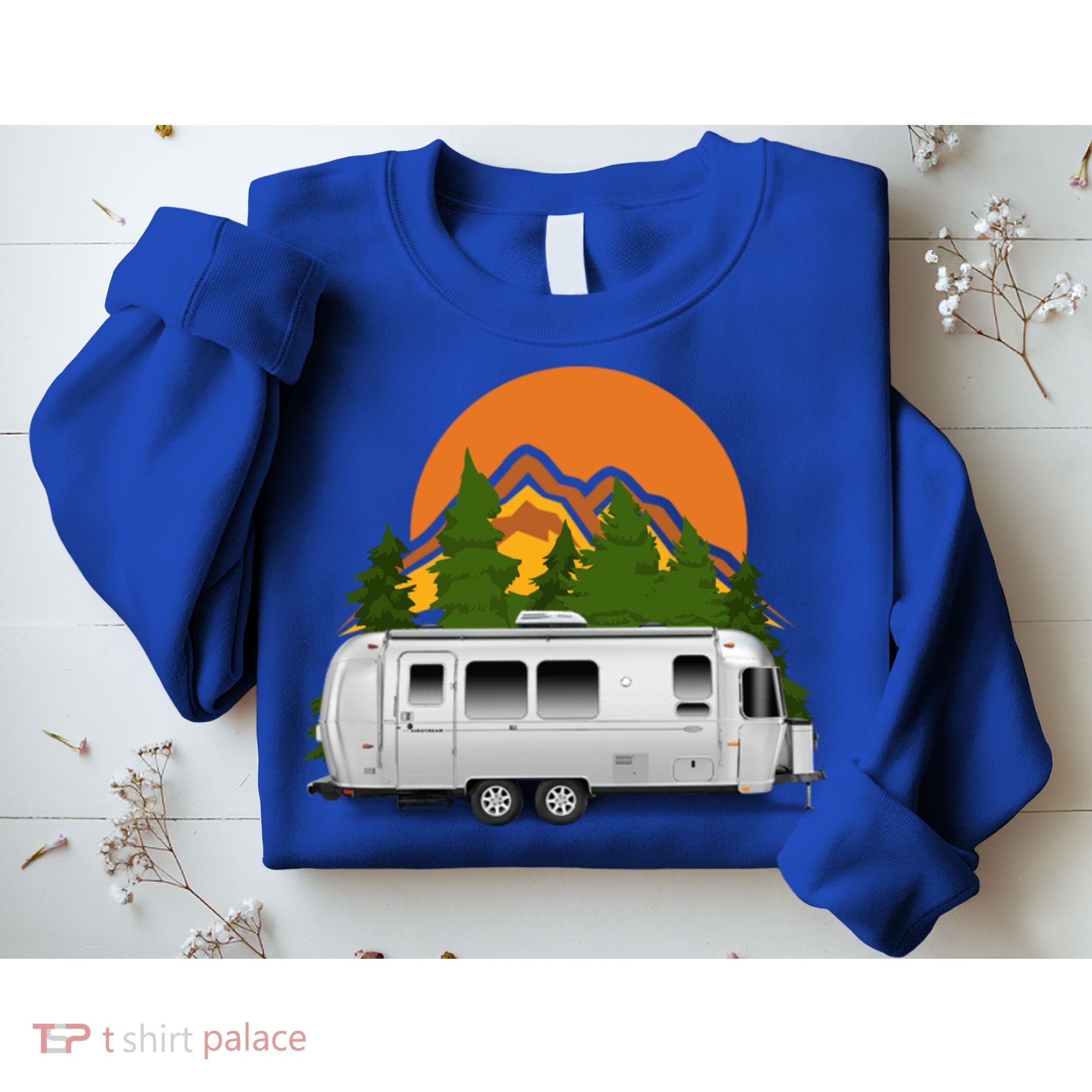Beautiful Retro Airstream Camping Trailer Tee Dults Gift Sweatshirt