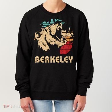 Berkeley Retro Bear Roaring Design Cute Gift Berkeley California Gift Women's Sweatshirt