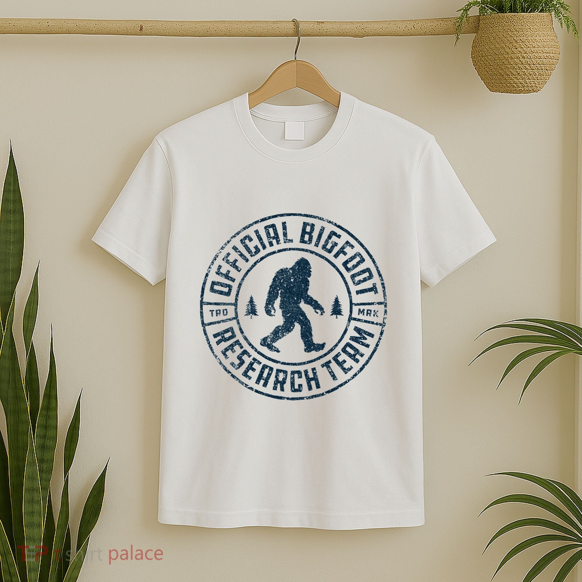 Bigfoot Research Team Retro Vintage Sasquatch T-Shirt