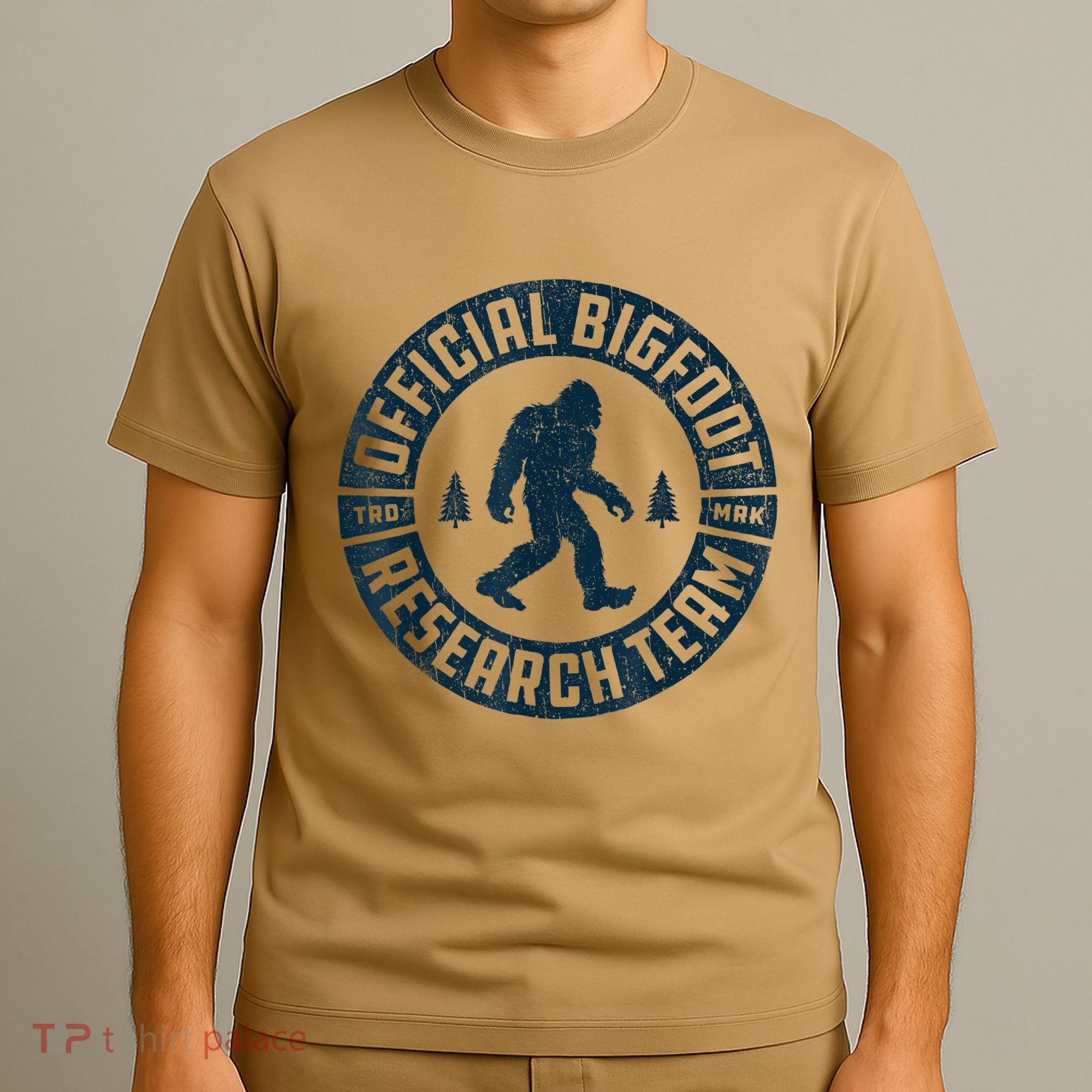 Bigfoot Research Team Retro Vintage Sasquatch Men Women T-Shirt