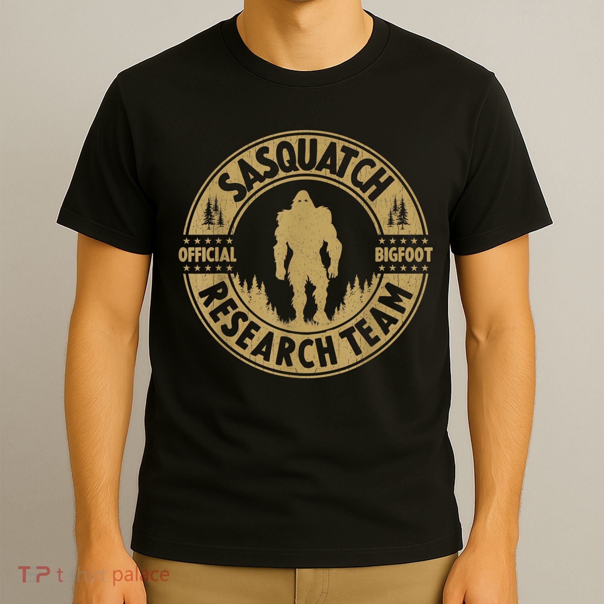 Bigfoot Research Team Retro Vintage Sasquatch And Trees 70s T-Shirt