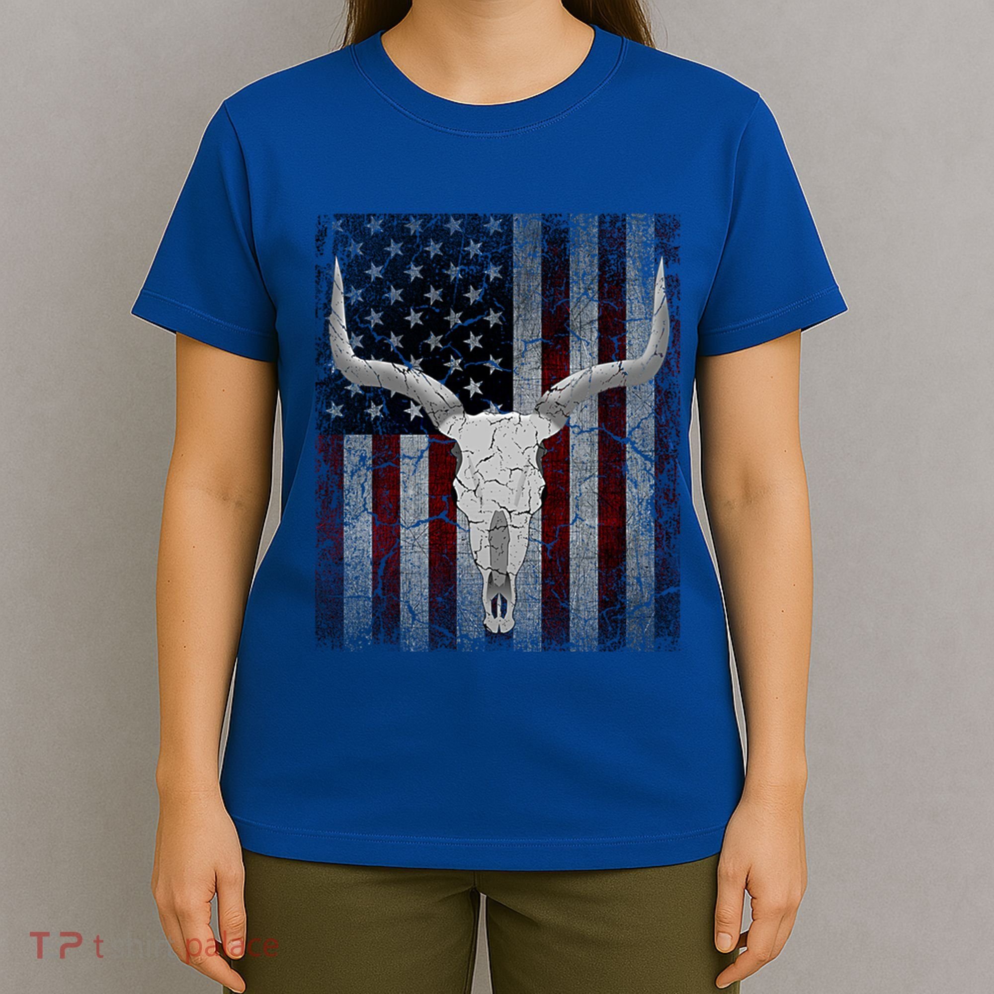 Bull Skull American Flag Cow Skull Western Graphic Wild West Great Gift T-Shirt
