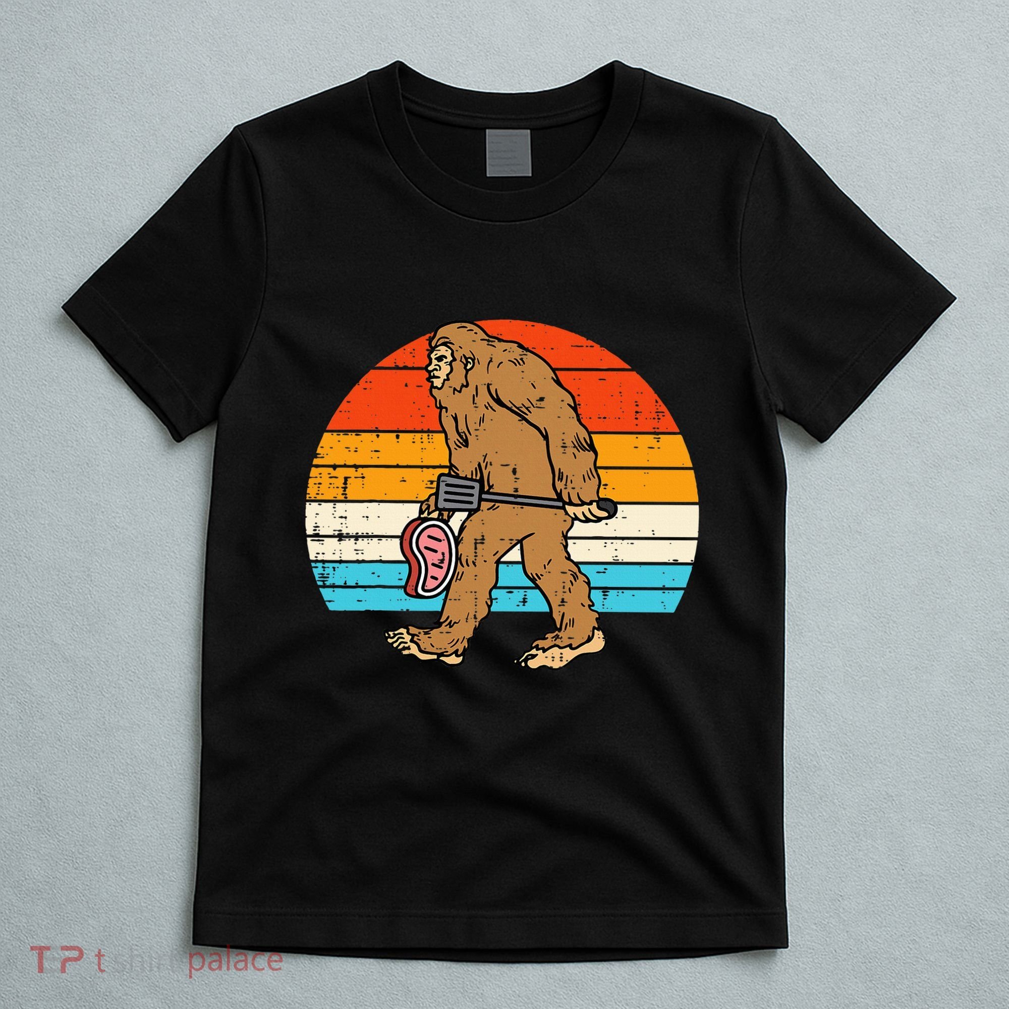 Bigfoot Sasquatch Bbq Retro Barbecue Grilling T-Shirt