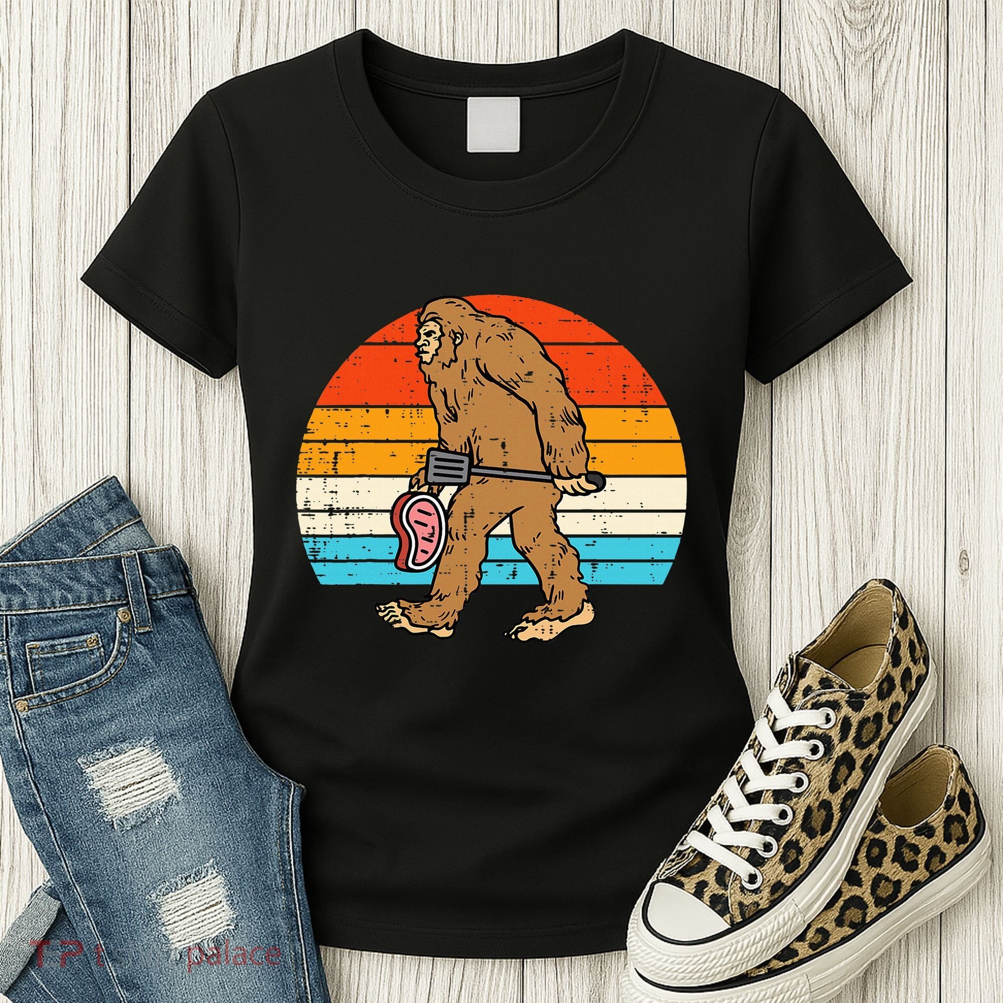 Bigfoot Sasquatch Bbq Retro Barbecue Grilling Women's T-Shirt