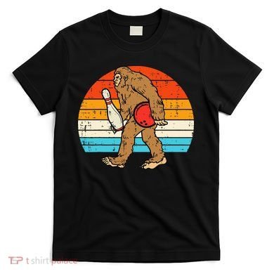 Bigfoot Sasquatch Bowling Retro Bowler Team T-Shirt