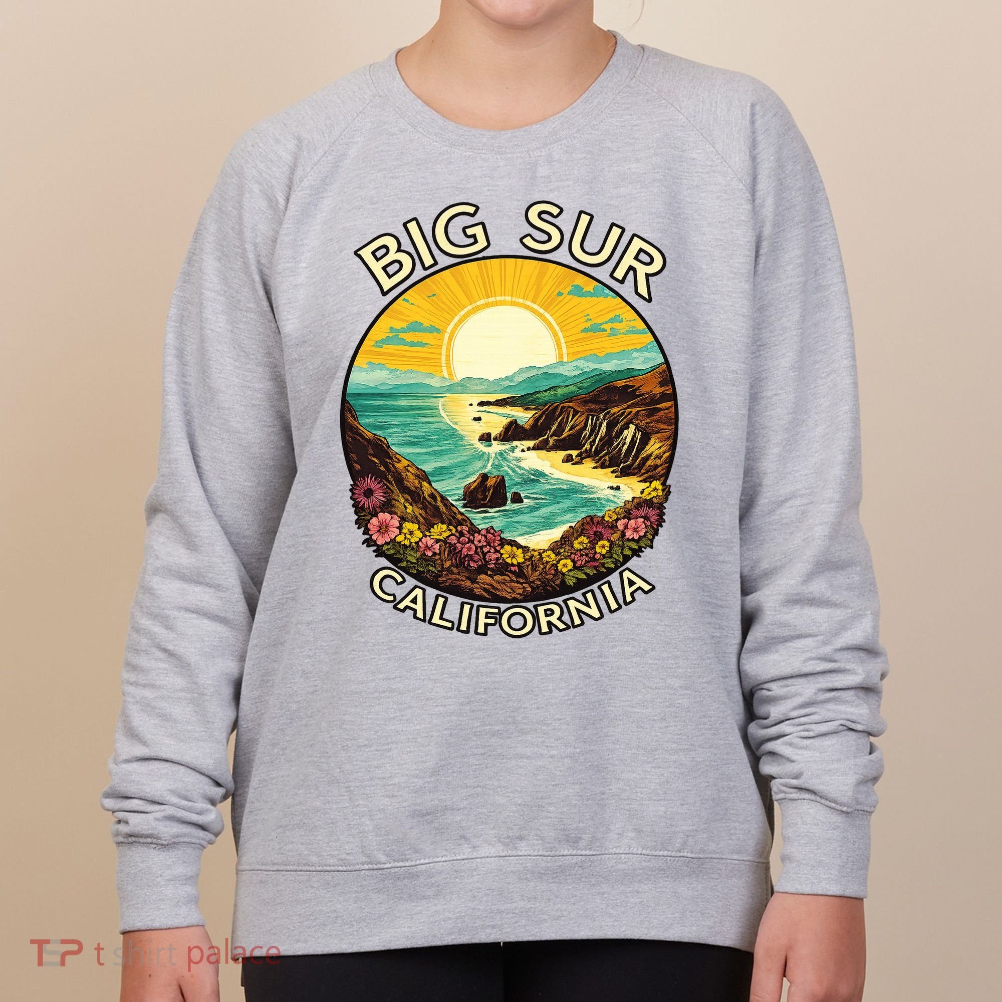 Big Sur California Beach Central Coast Retro Forest Camping Women's Sweatshirt