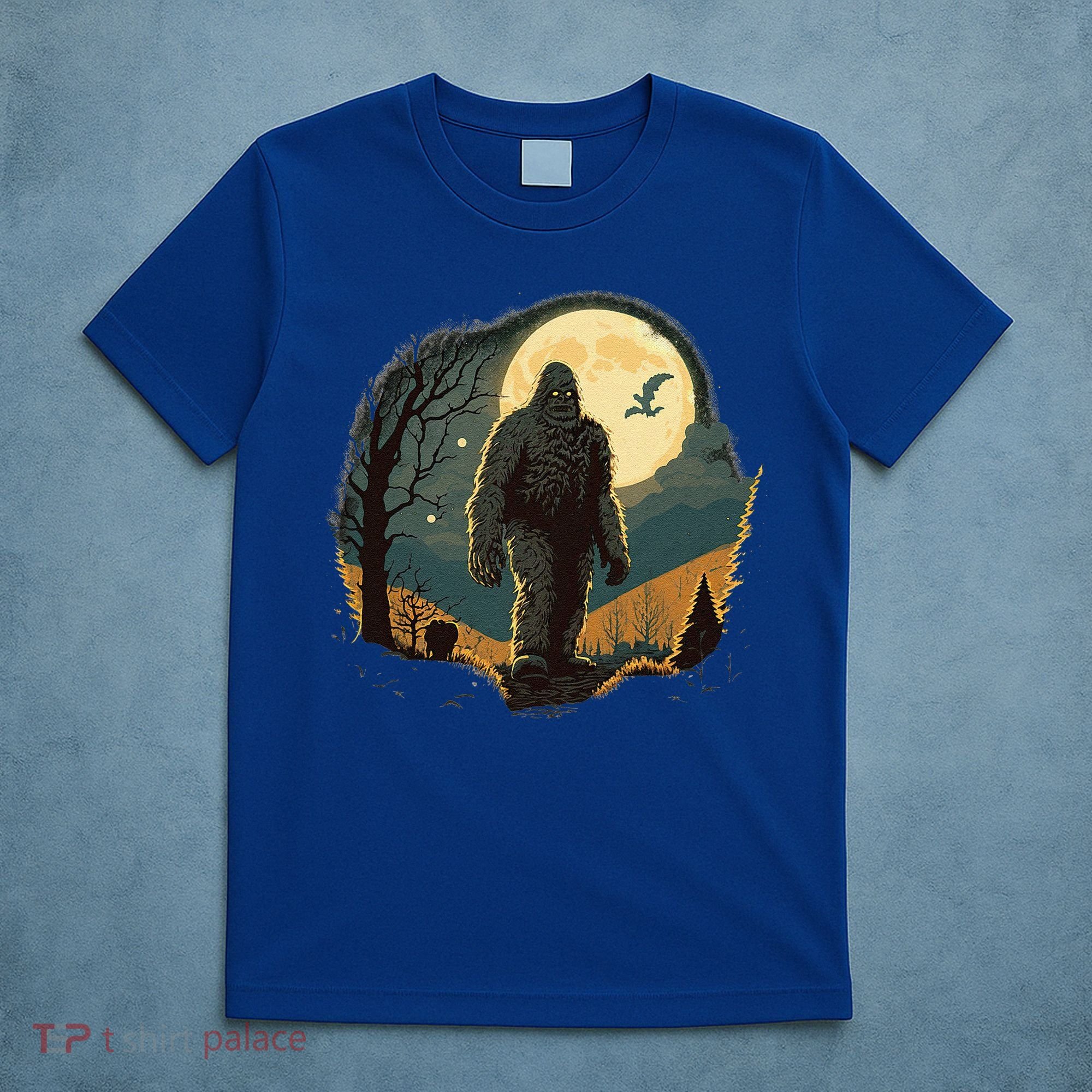 Bigfoot Sasquatch Cool Yeti Halloween T-Shirt