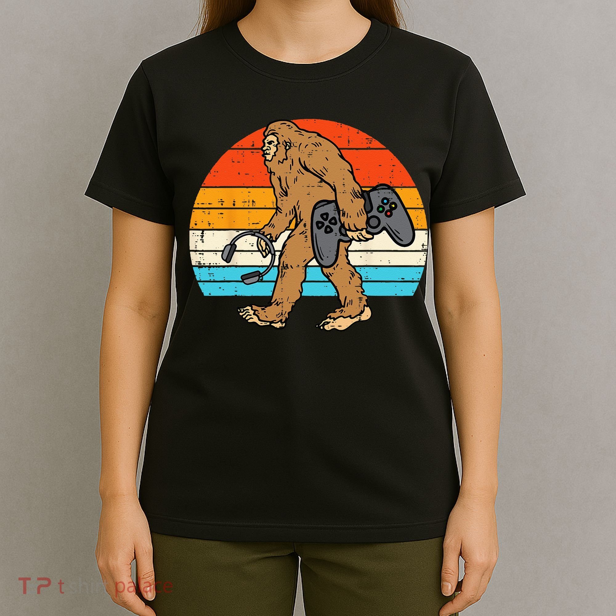 Bigfoot Sasquatch Gamer Retro Gaming T-Shirt