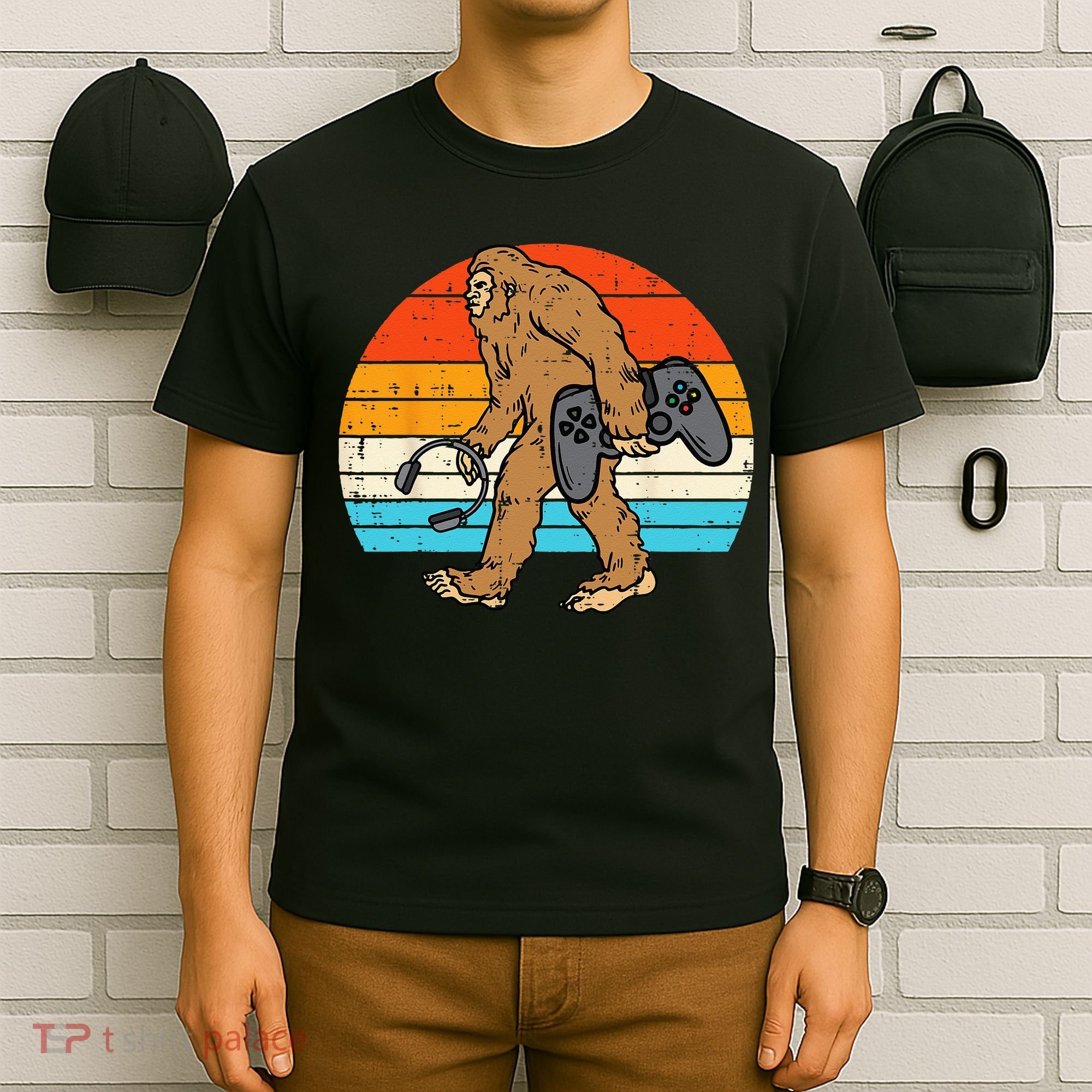 Bigfoot Sasquatch Gamer Retro Gaming T-Shirt