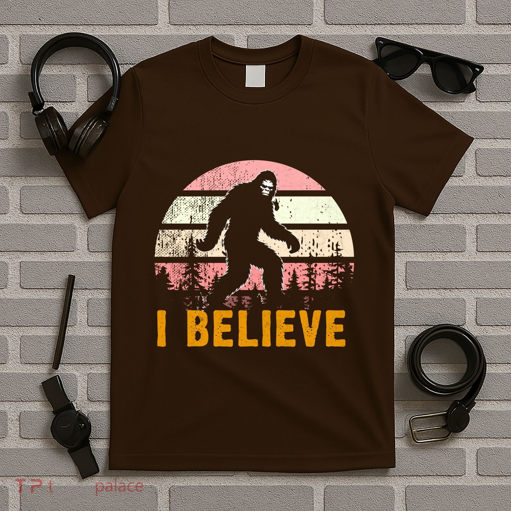 Bigfoot Squatch I Believe Bigfoot T-Shirt