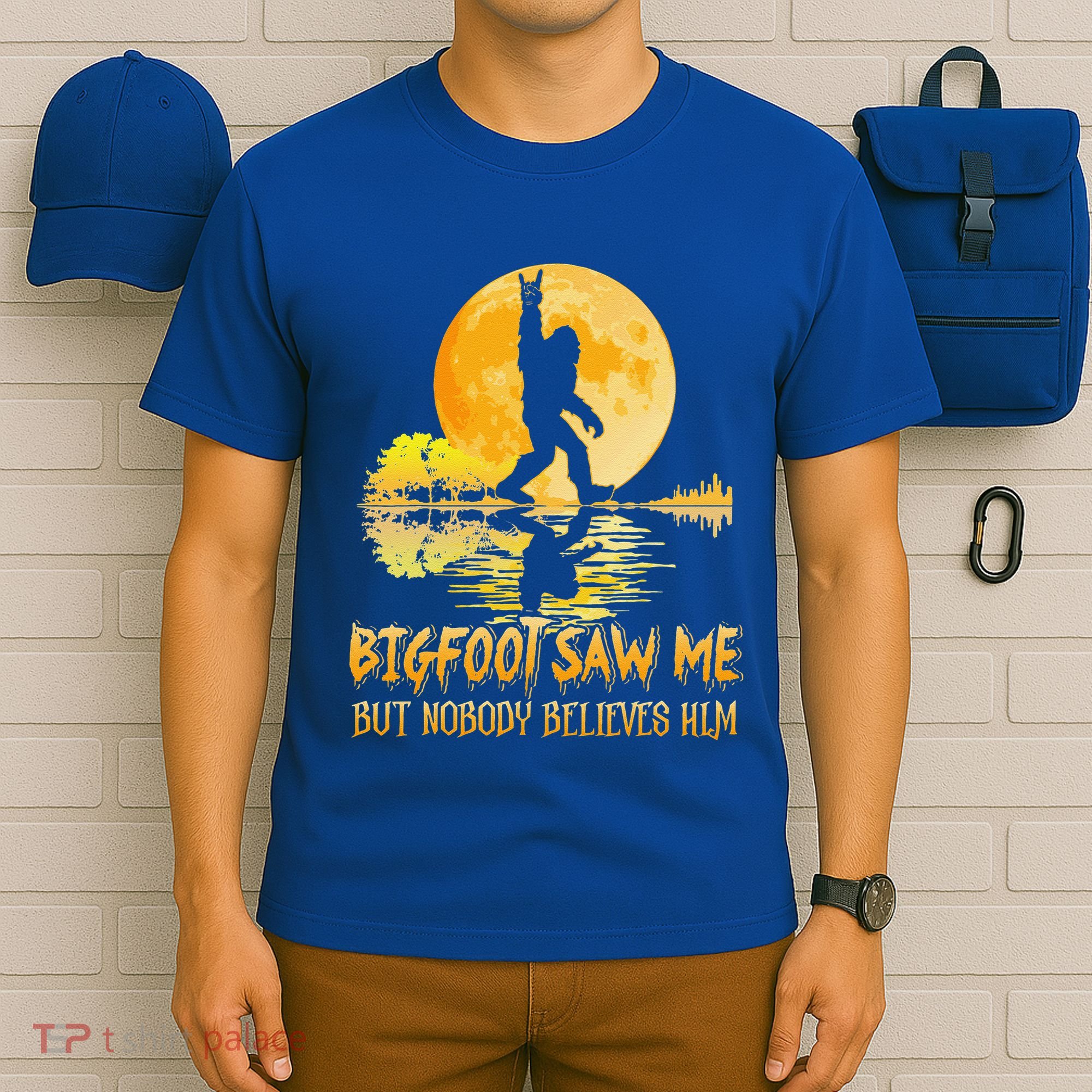 Bigfoot Saw Me But Nobody Believes Him Halloween Bigfoot T-Shirt