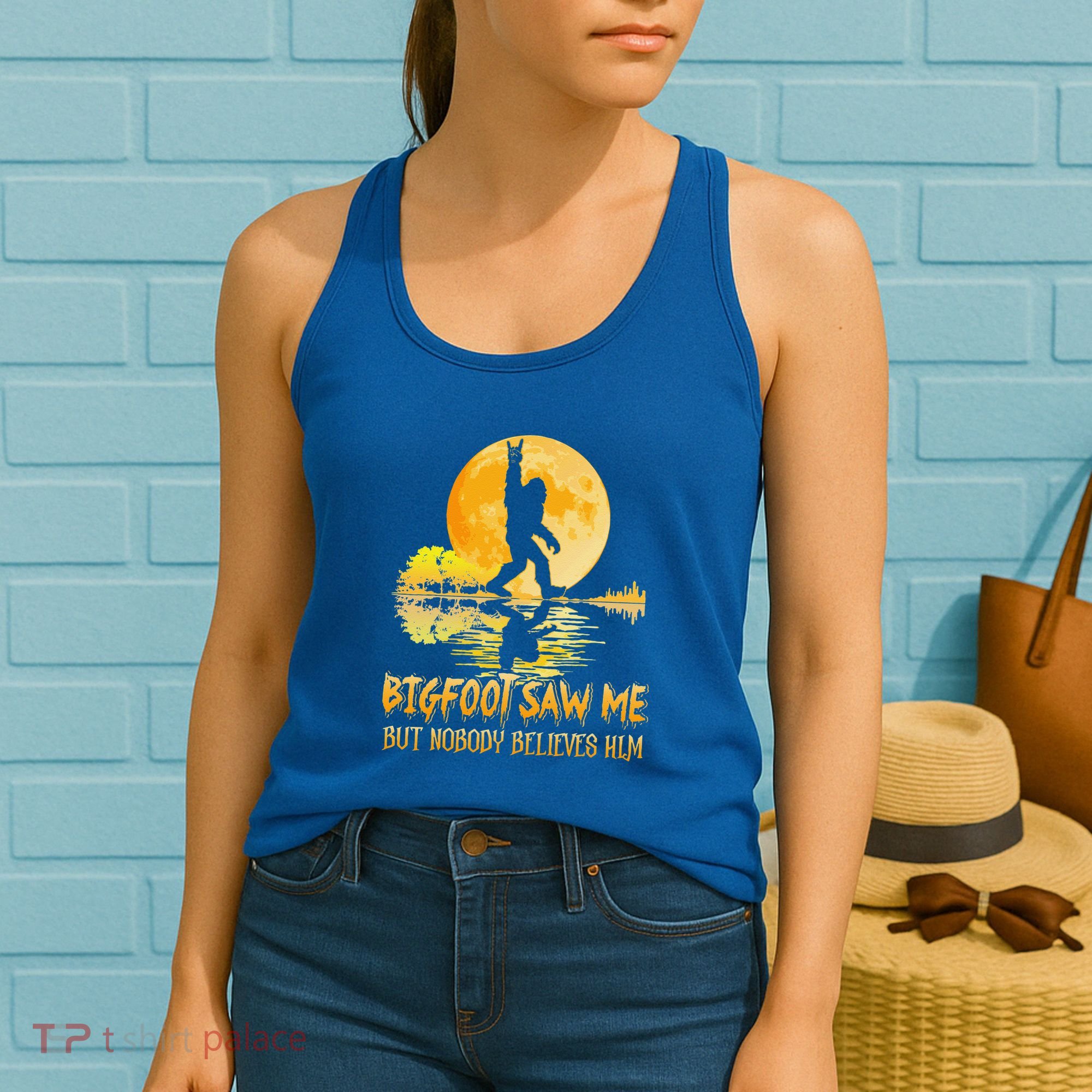 Bigfoot Saw Me But Nobody Believes Him Halloween Bigfoot Women's Tank Top