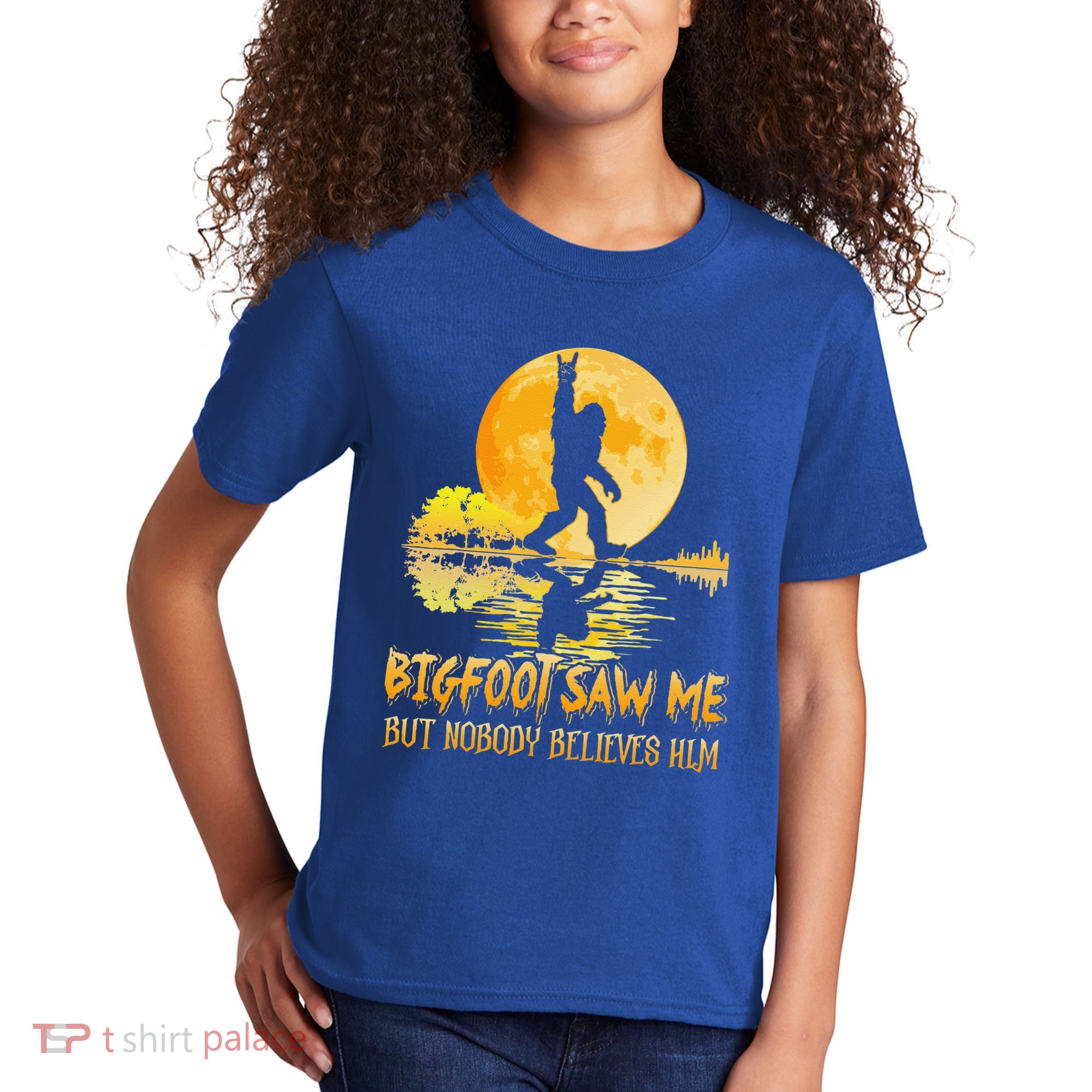 Bigfoot Saw Me But Nobody Believes Him Halloween Bigfoot Kids T-Shirt