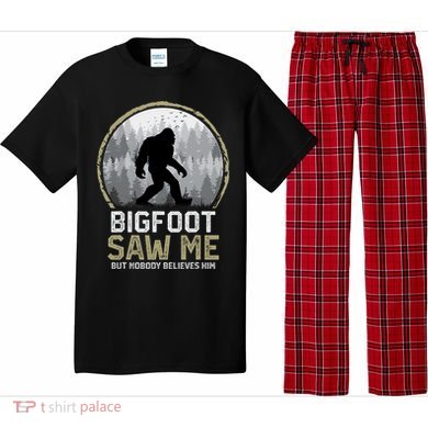 Bigfoot Saw Me Nobody Believes Him Funny Sasquatch Bigfoot Pajama Set