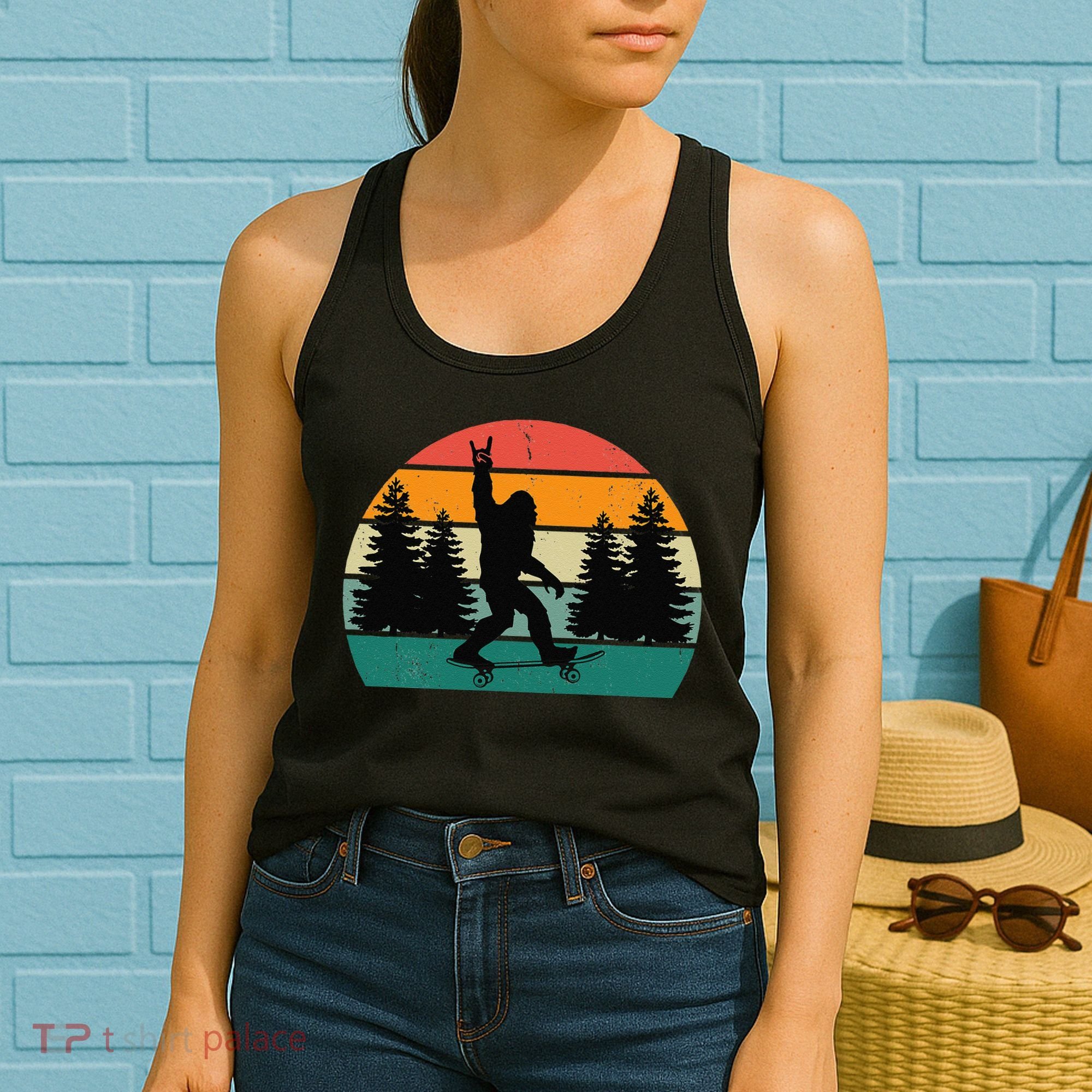 Bigfoot Skateboarding Skater Retro Sunset Funny Sasquatch Women's Tank Top