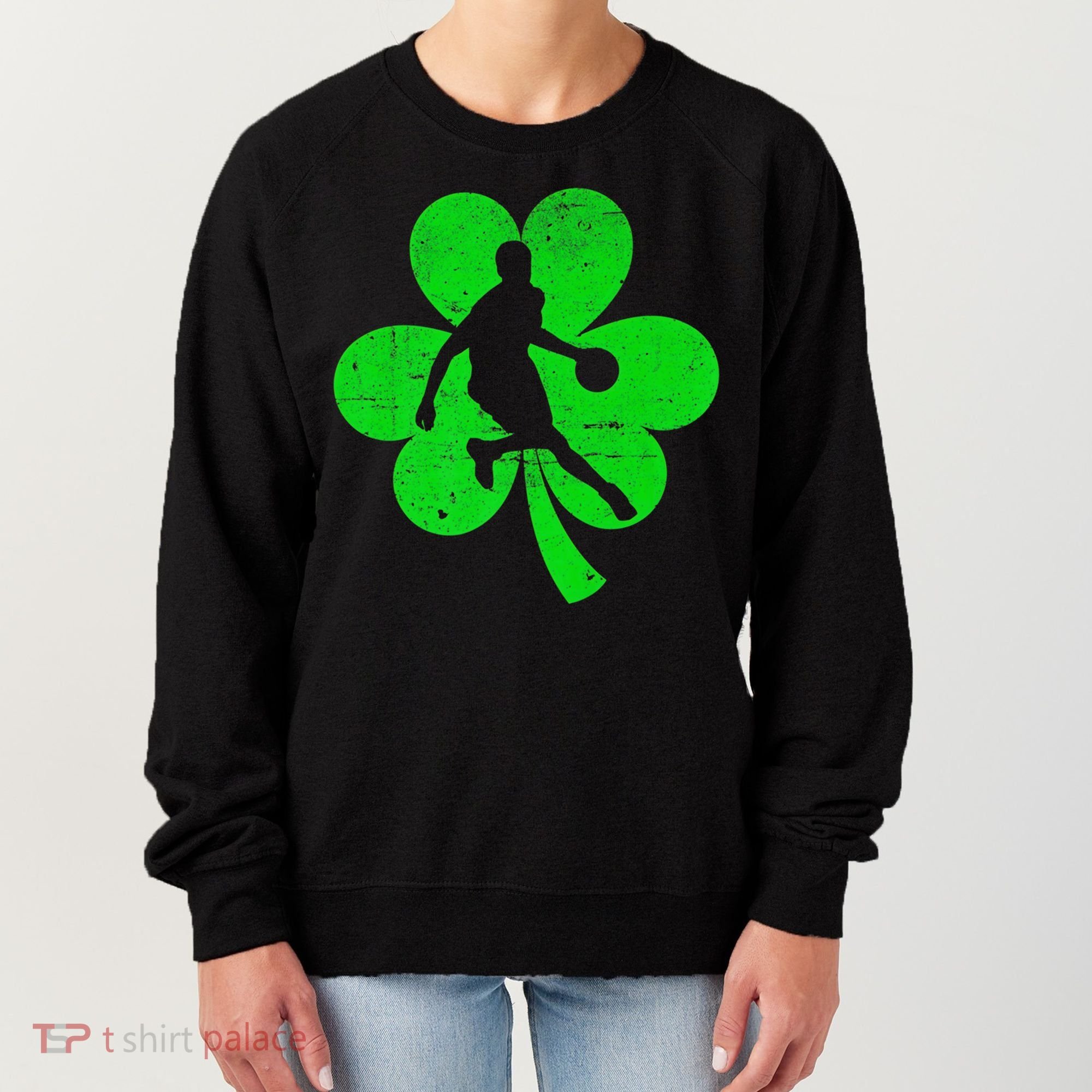 Basketball Sports St Patrick's Day Retro Shamrock Irish Gift Women's Sweatshirt