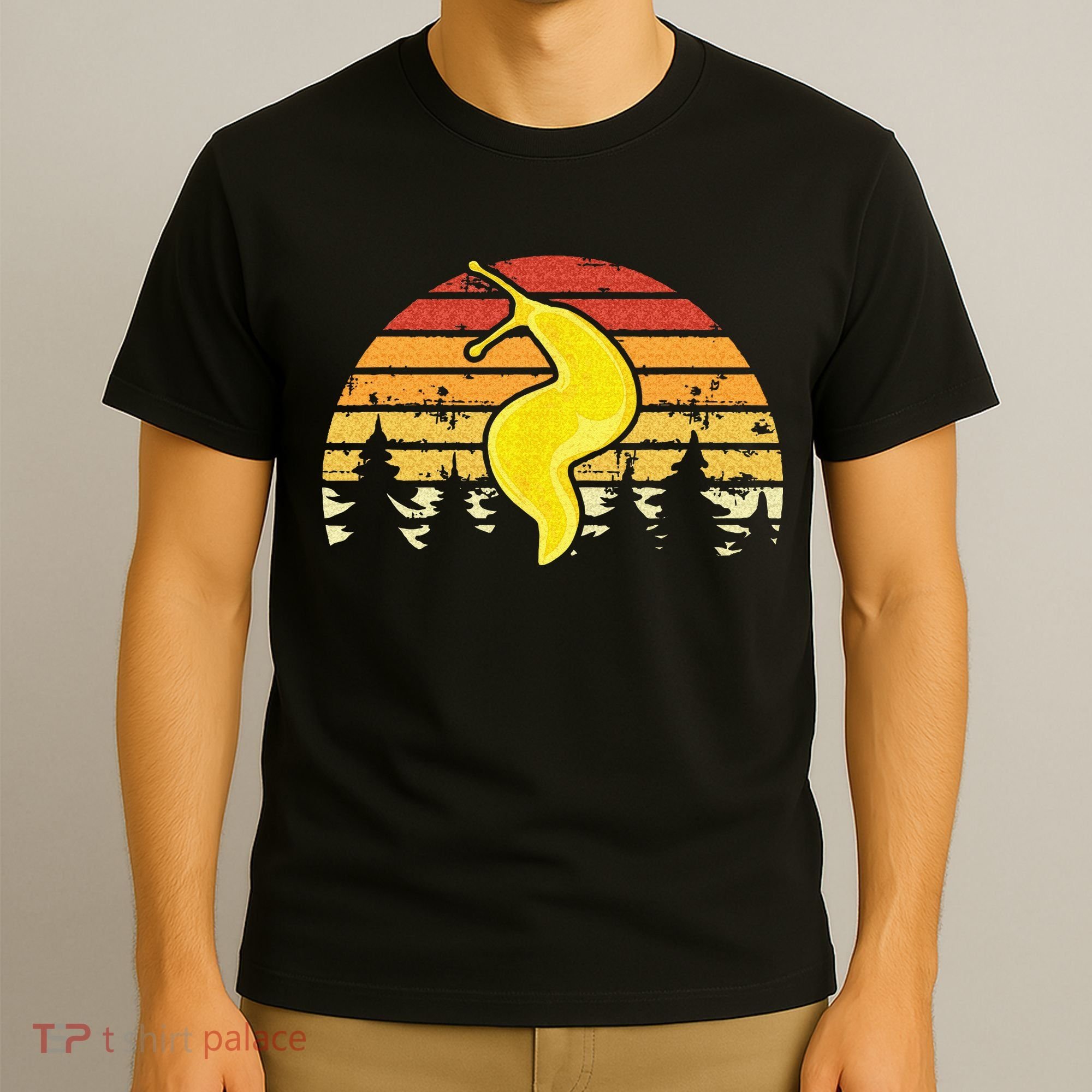 Banana Slug – Spotted Banana Slug Species Climbing Slug T-Shirt