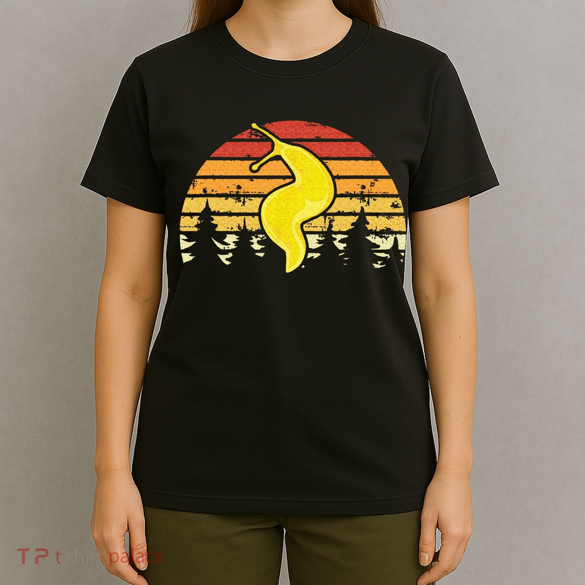 Banana Slug – Spotted Banana Slug Species Climbing Slug T-Shirt