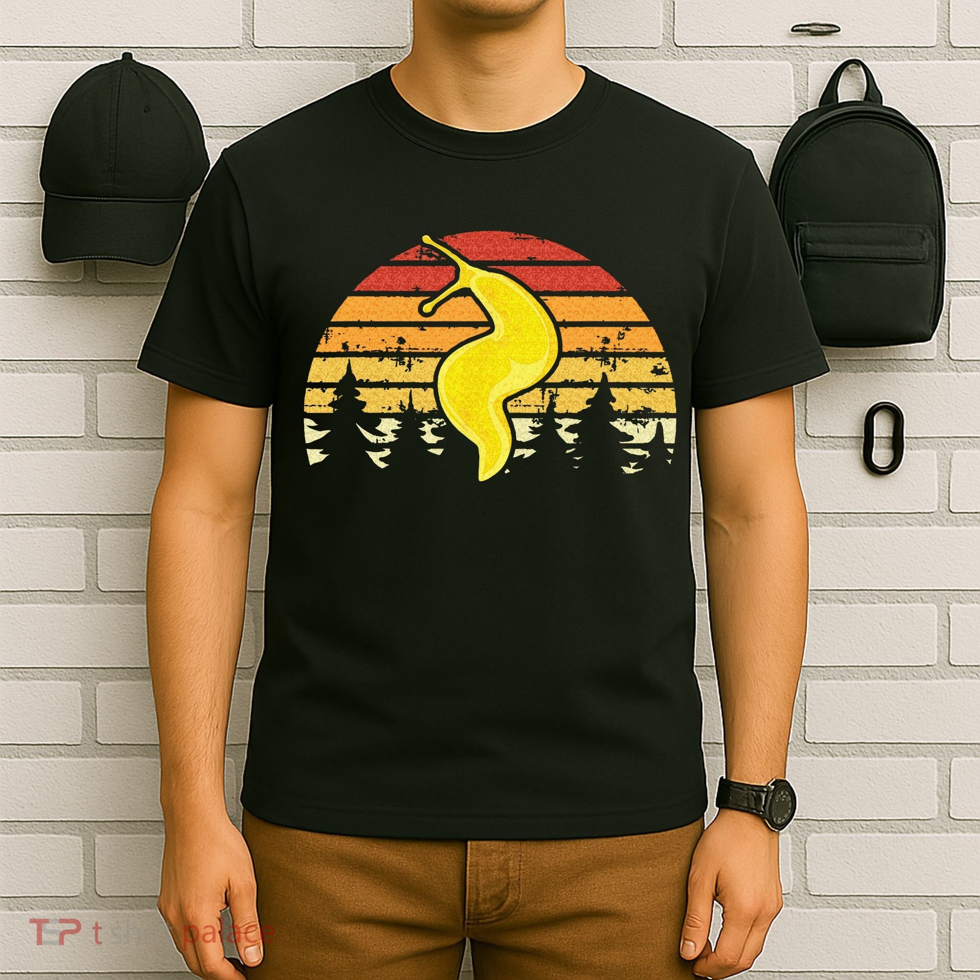Banana Slug – Spotted Banana Slug Species Climbing Slug T-Shirt