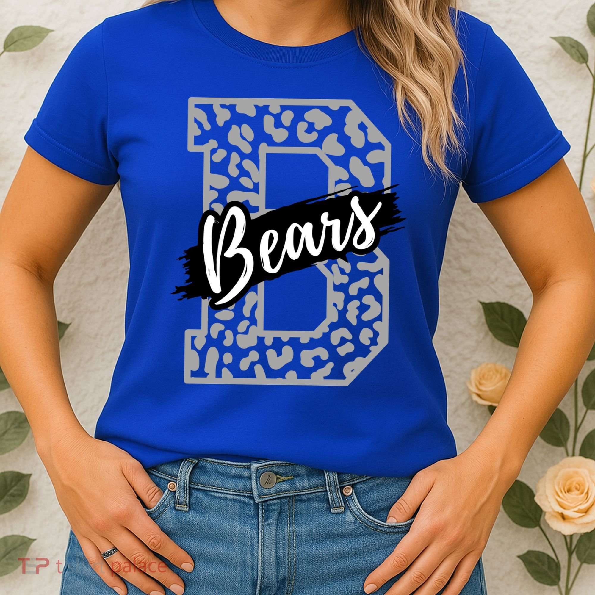 Bears School Sports Fan Team Spirits Mascot Heart Leopard Meaningful Gift Women's T-Shirt