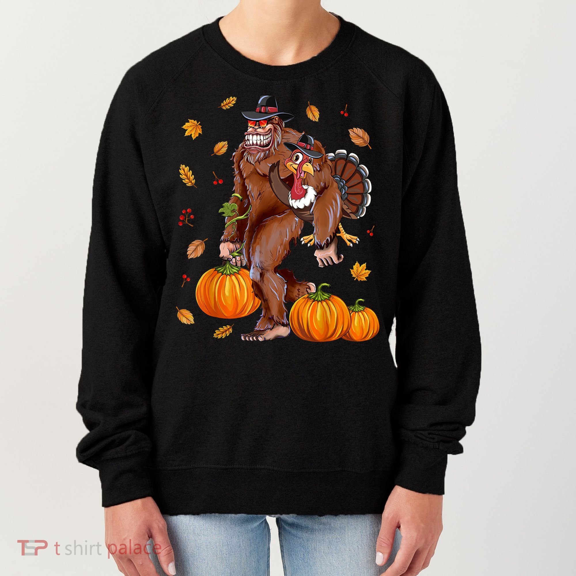 Bigfoot Sasquatch Turkey Pumpkin Happy Thanksgiving Day Women's Sweatshirt