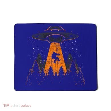 Bigfoot Sasquatch Ufo Alien Abduction Yeti Cryptid Bigfoot Mousepad